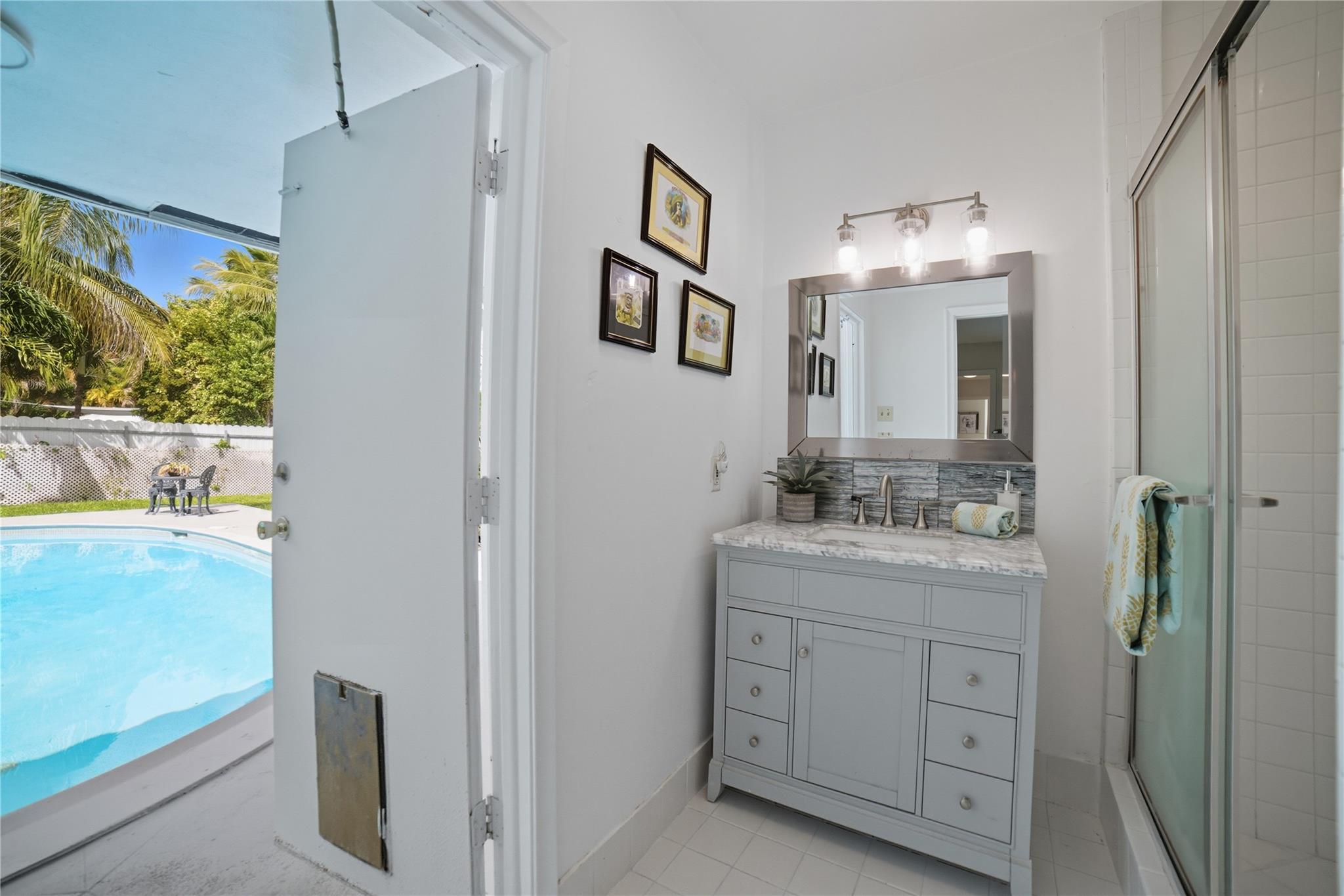 THE DELLS 64-40 B - Residential