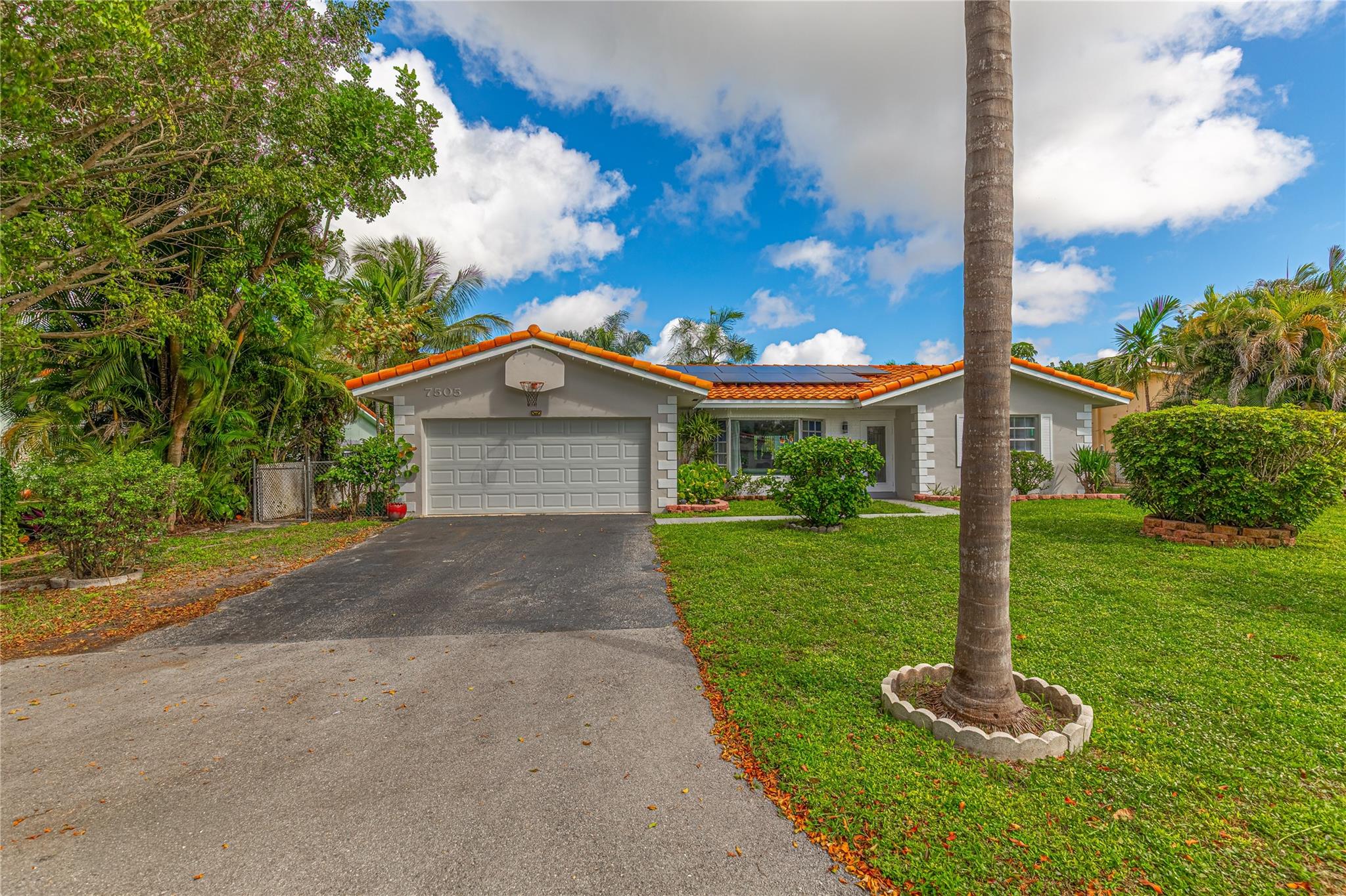 THE DELLS 64-40 B - Residential