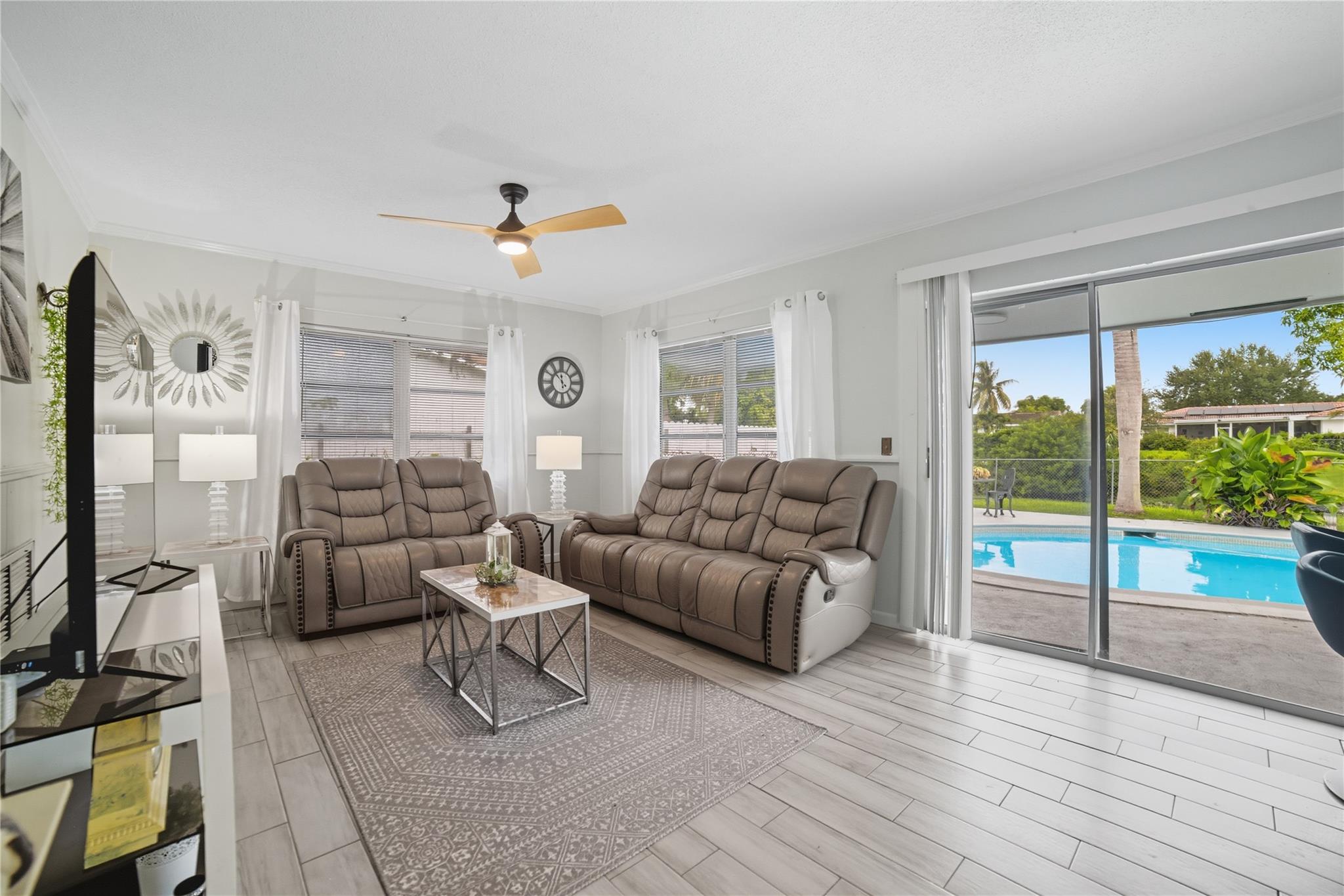 THE DELLS 64-40 B - Residential