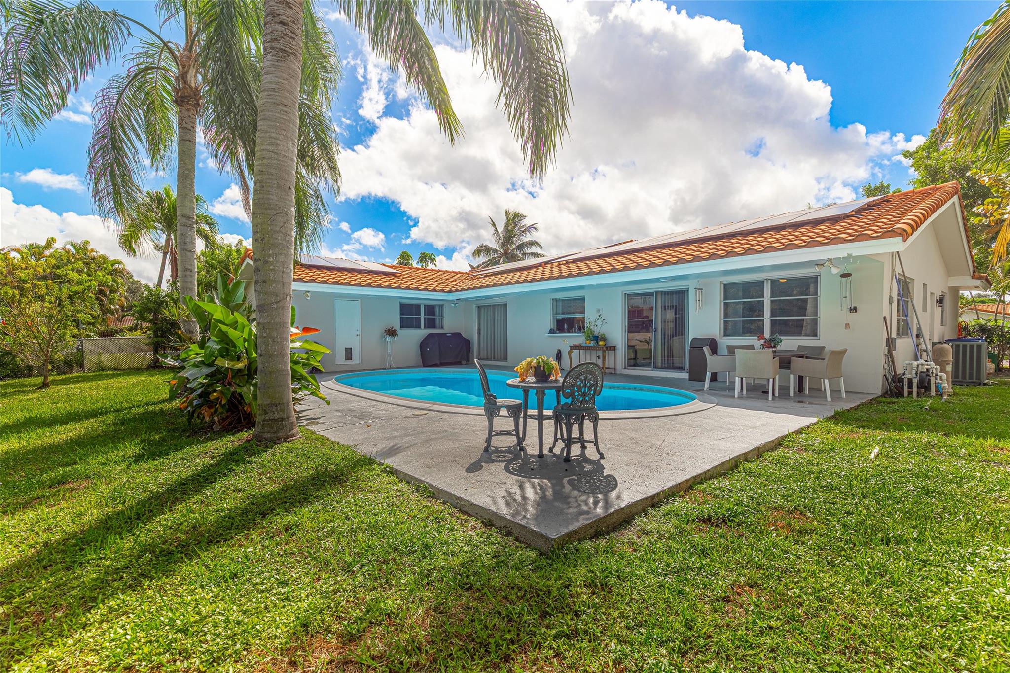 THE DELLS 64-40 B - Residential