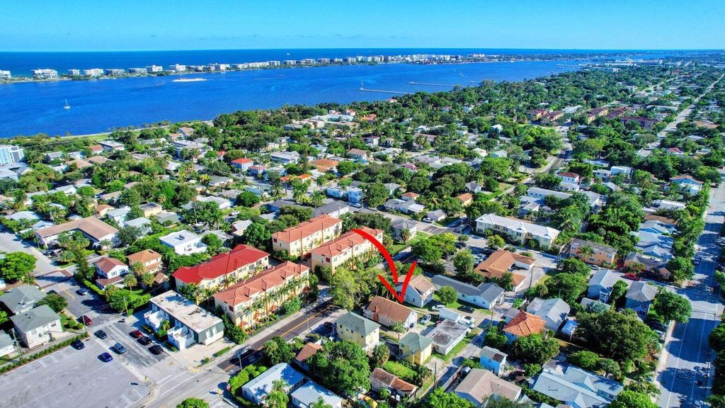 Photo of 215 S Federal Highway #2, Lake Worth Beach, FL (MLS # R11093906)