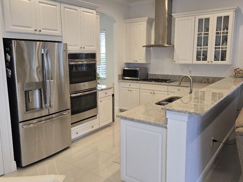 Tiny photo for 10311 Peninsula Place, Parkland, FL 33076 (MLS # B26011747)