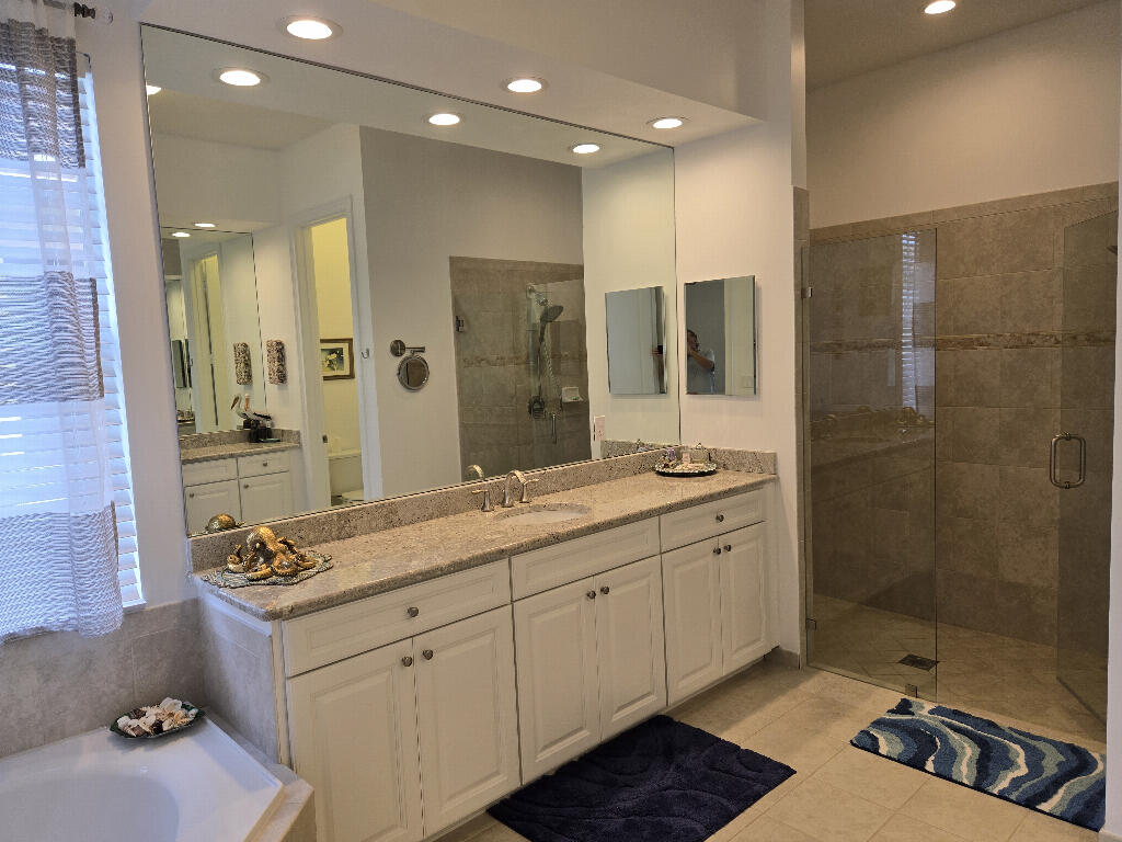 DEBUYS REPLAT NO 1 - Residential