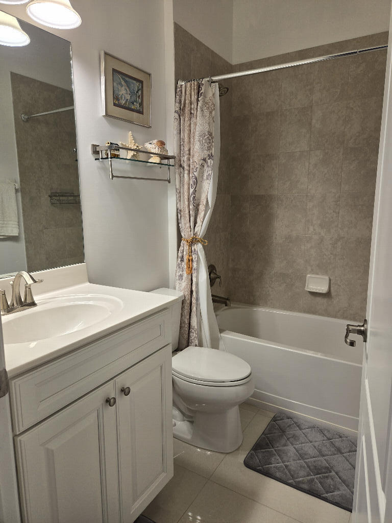 DEBUYS REPLAT NO 1 - Residential