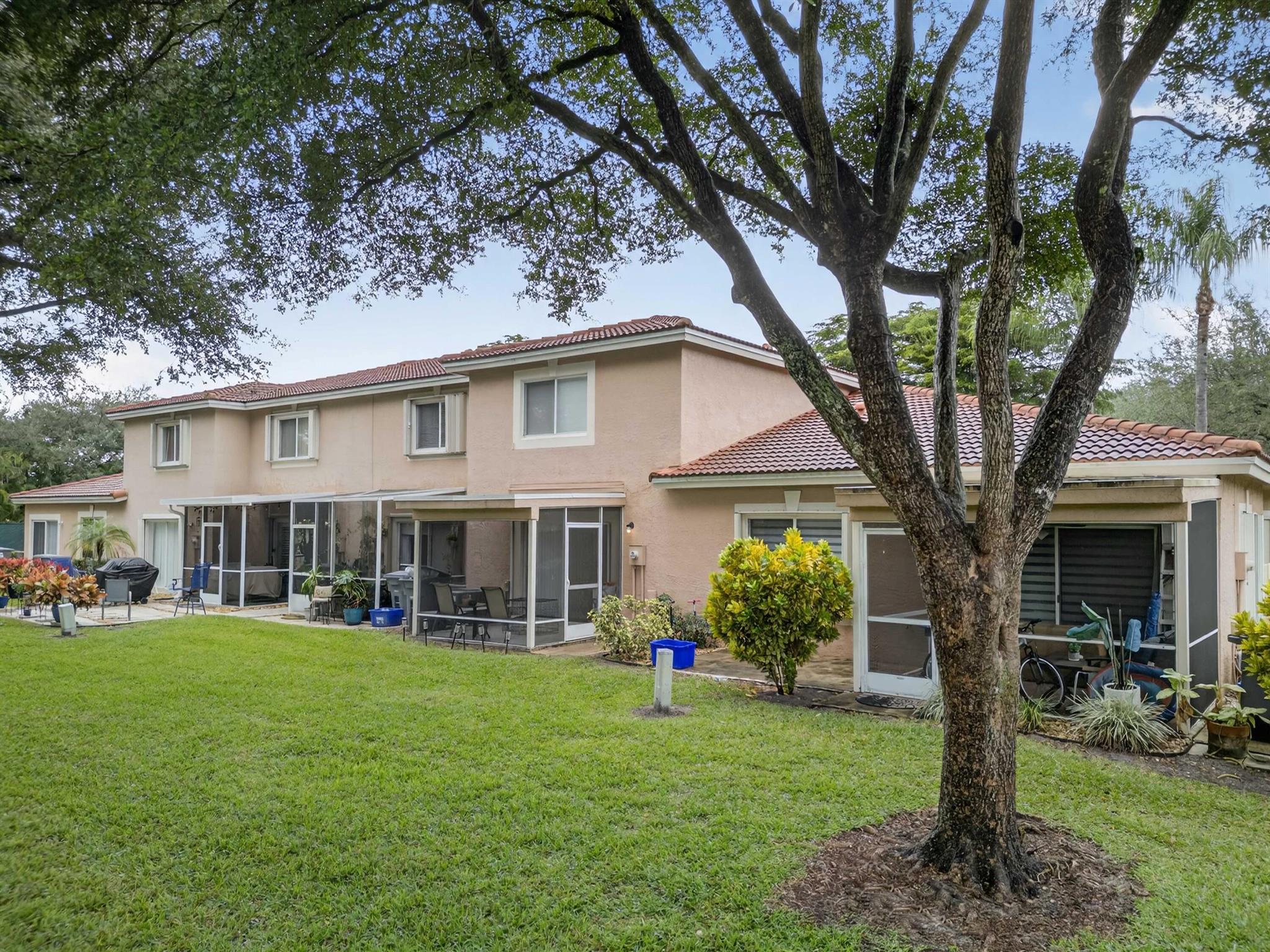 SANTA CRUZ - Residential