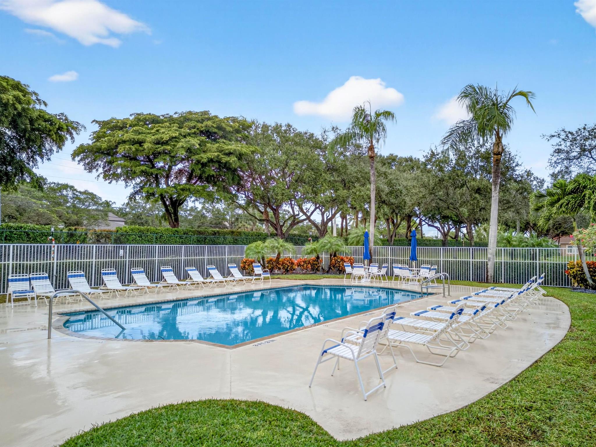 SANTA CRUZ - Residential