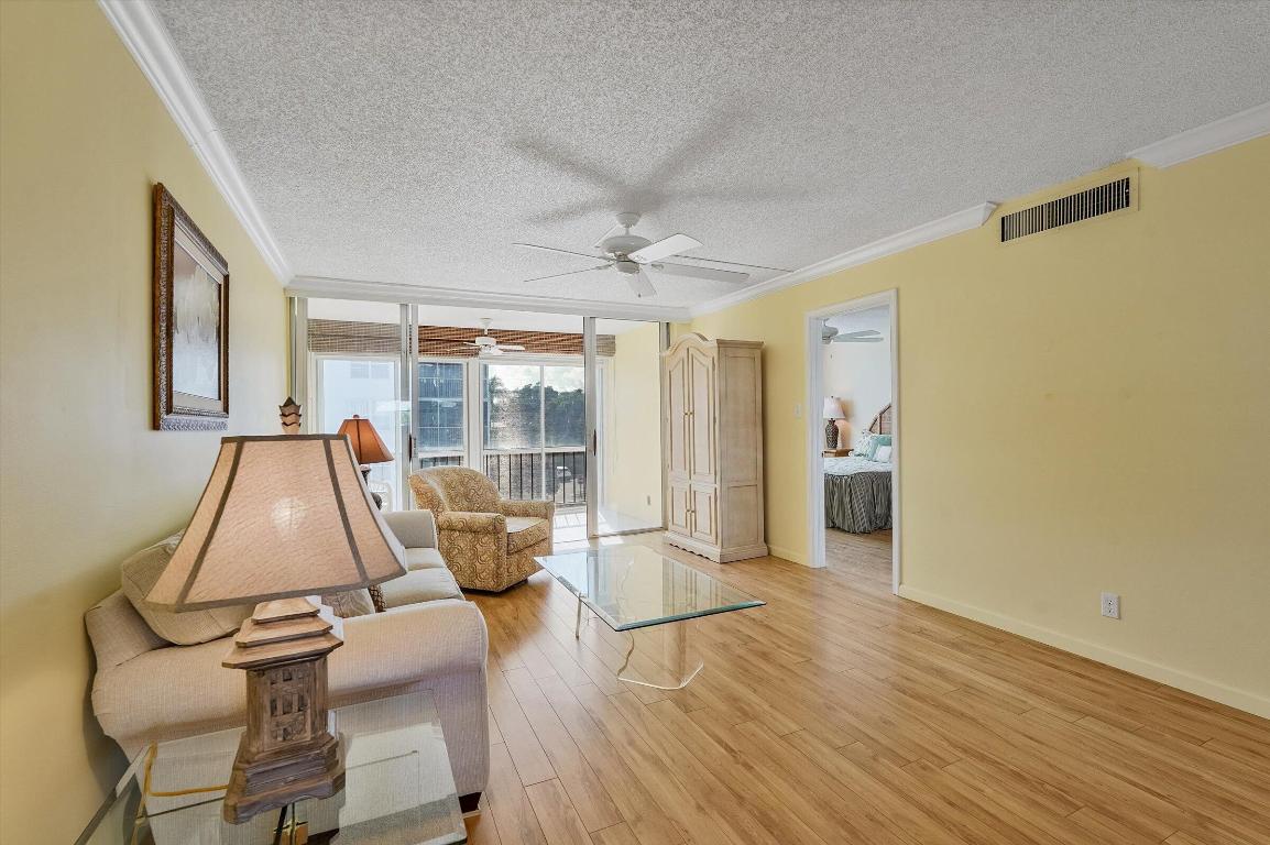 SEAGATE OF GULFSTREAM CONDO - Residential