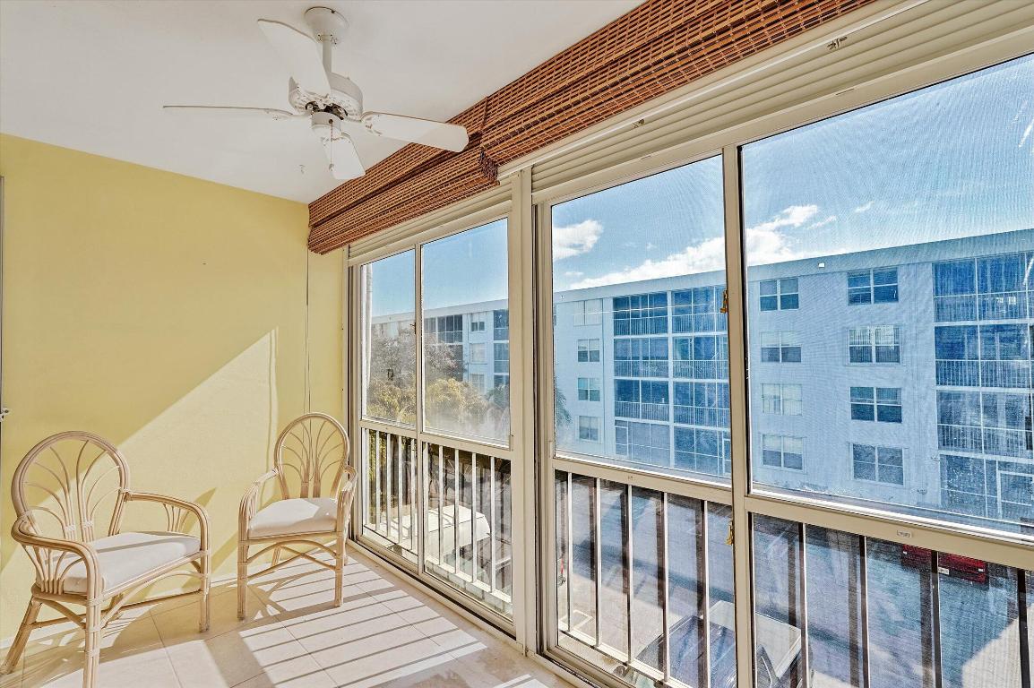 SEAGATE OF GULFSTREAM CONDO - Residential