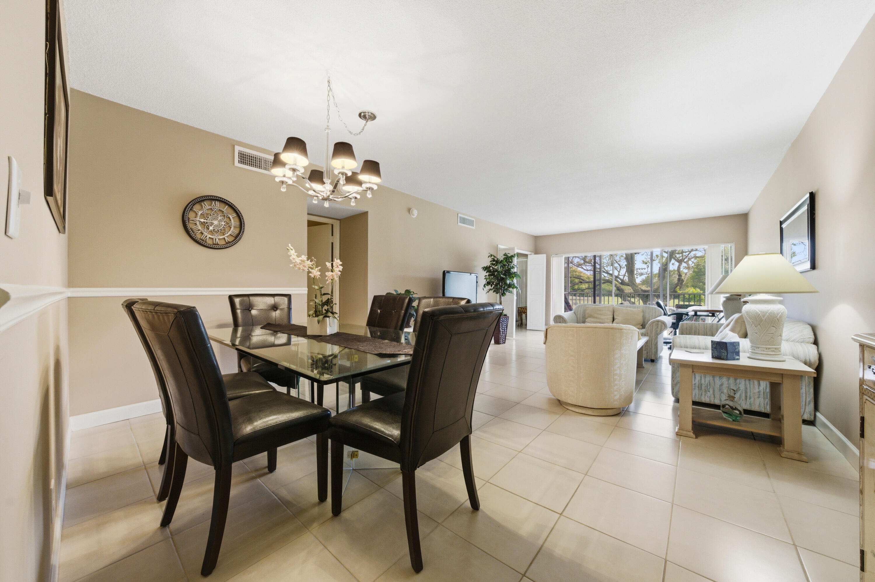 NO 9 PALM-AIRE COUNTRY CLUB - Residential