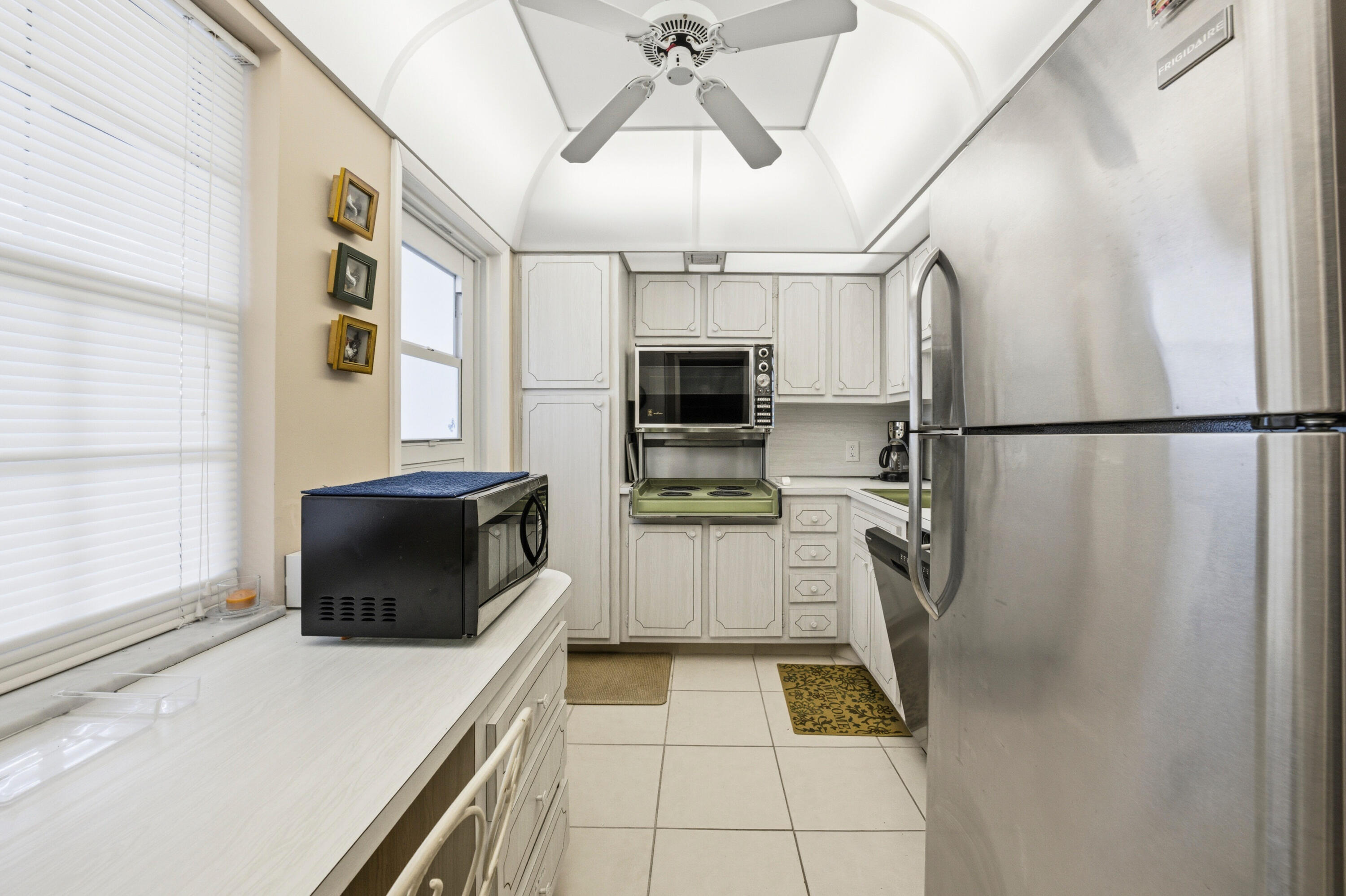 3100 N Palm Aire Drive 208