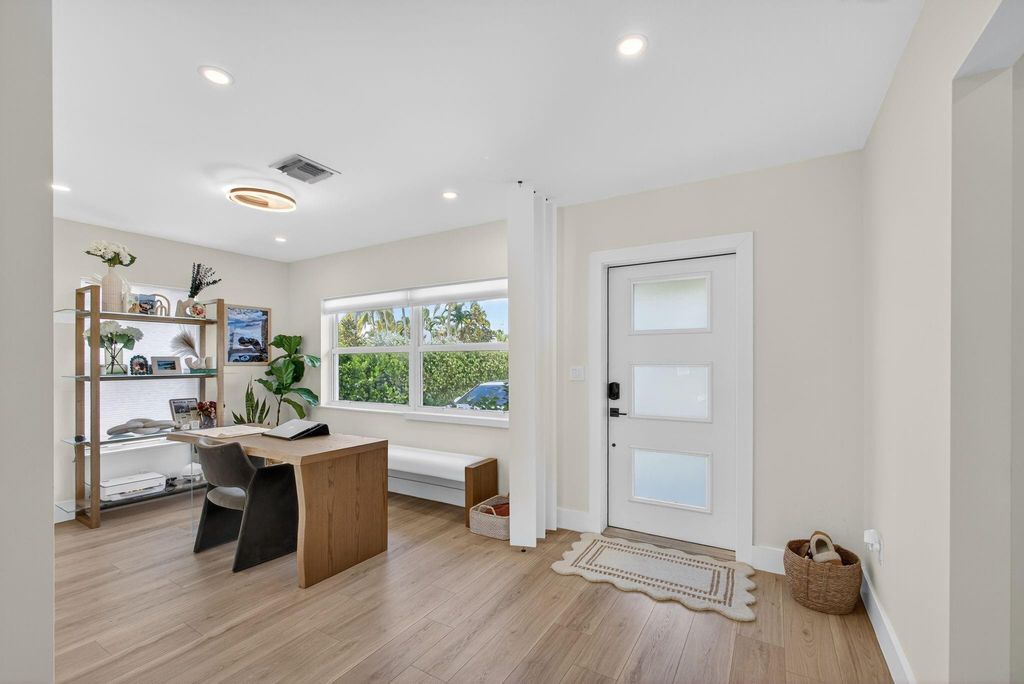 Photo of 520 36th Street, West Palm Beach, FL 33407 (MLS # F10549718)