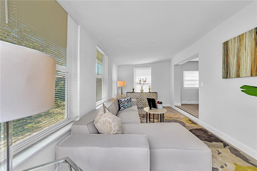 North Andrews Terrace 32- - Residential