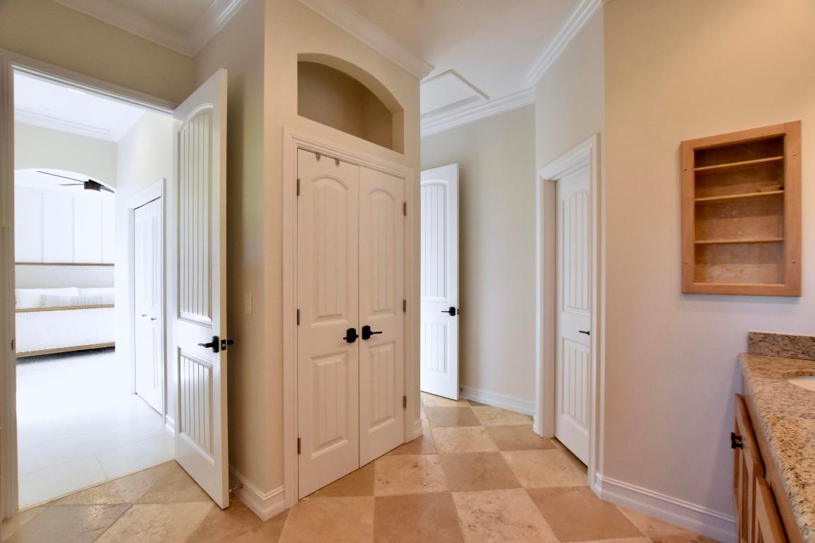 GOMEZ GRANT W/O RVR - Residential