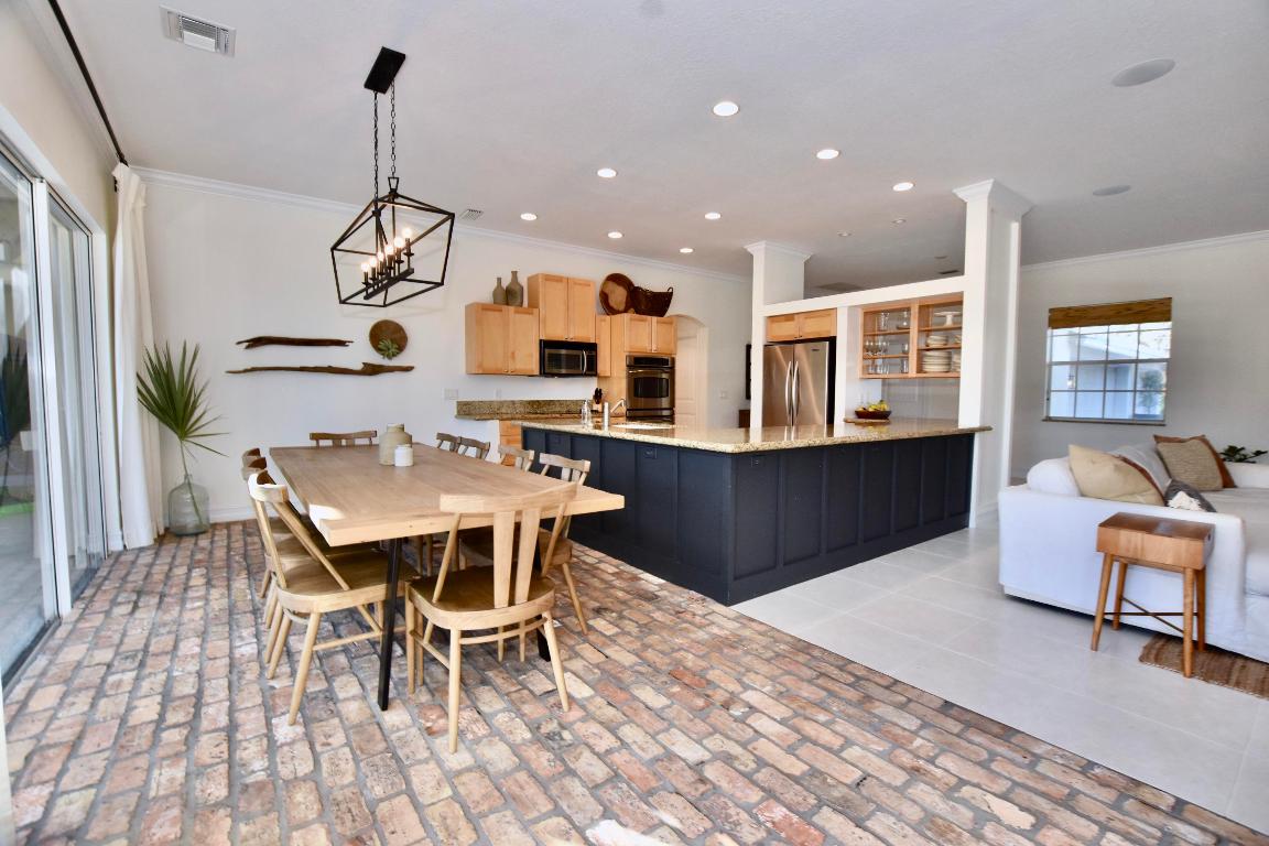 GOMEZ GRANT W/O RVR - Residential