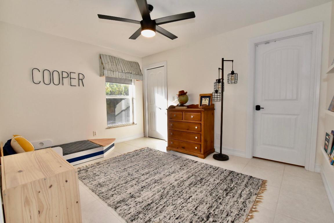 GOMEZ GRANT W/O RVR - Residential