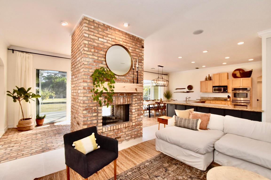 GOMEZ GRANT W/O RVR - Residential