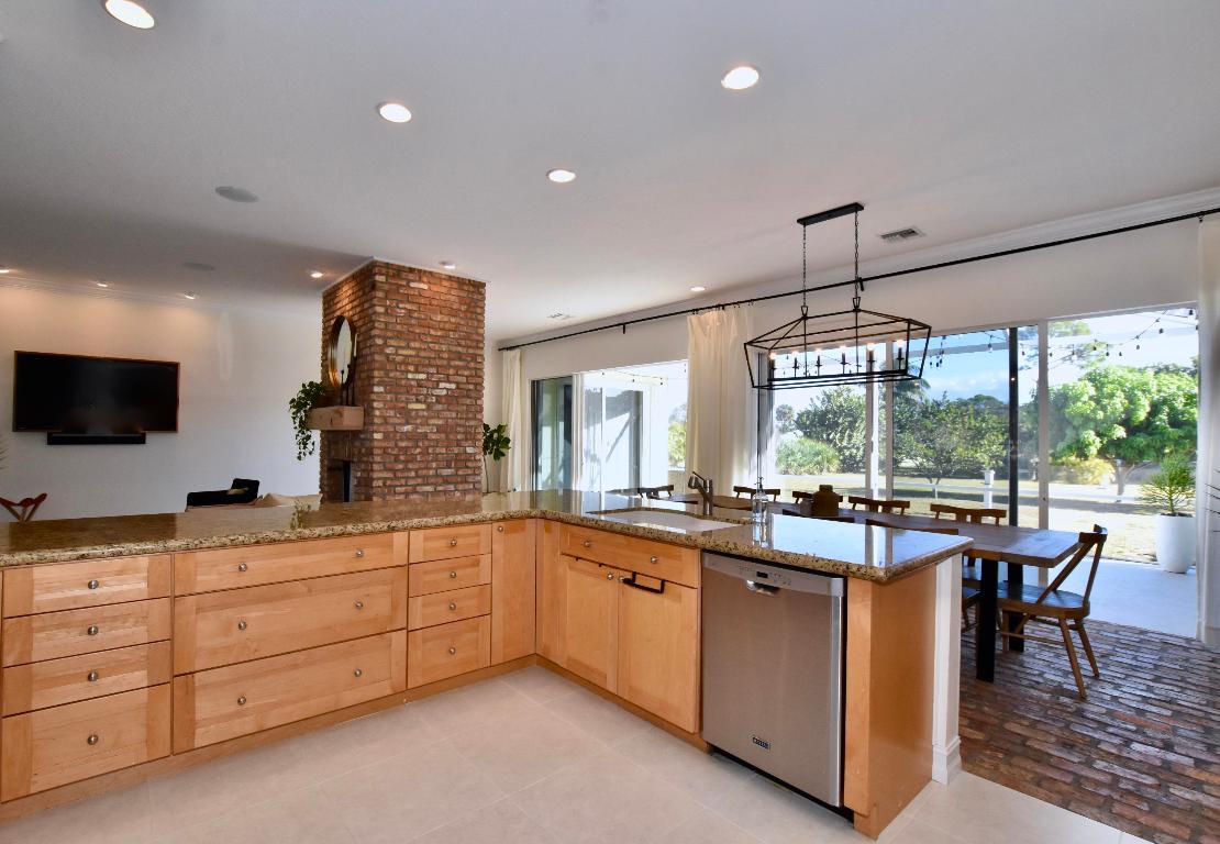 GOMEZ GRANT W/O RVR - Residential