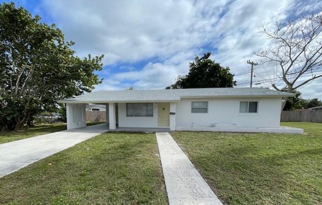Photo of 1420 9th Street, West Palm Beach, FL 33401 (MLS # R10958383)
