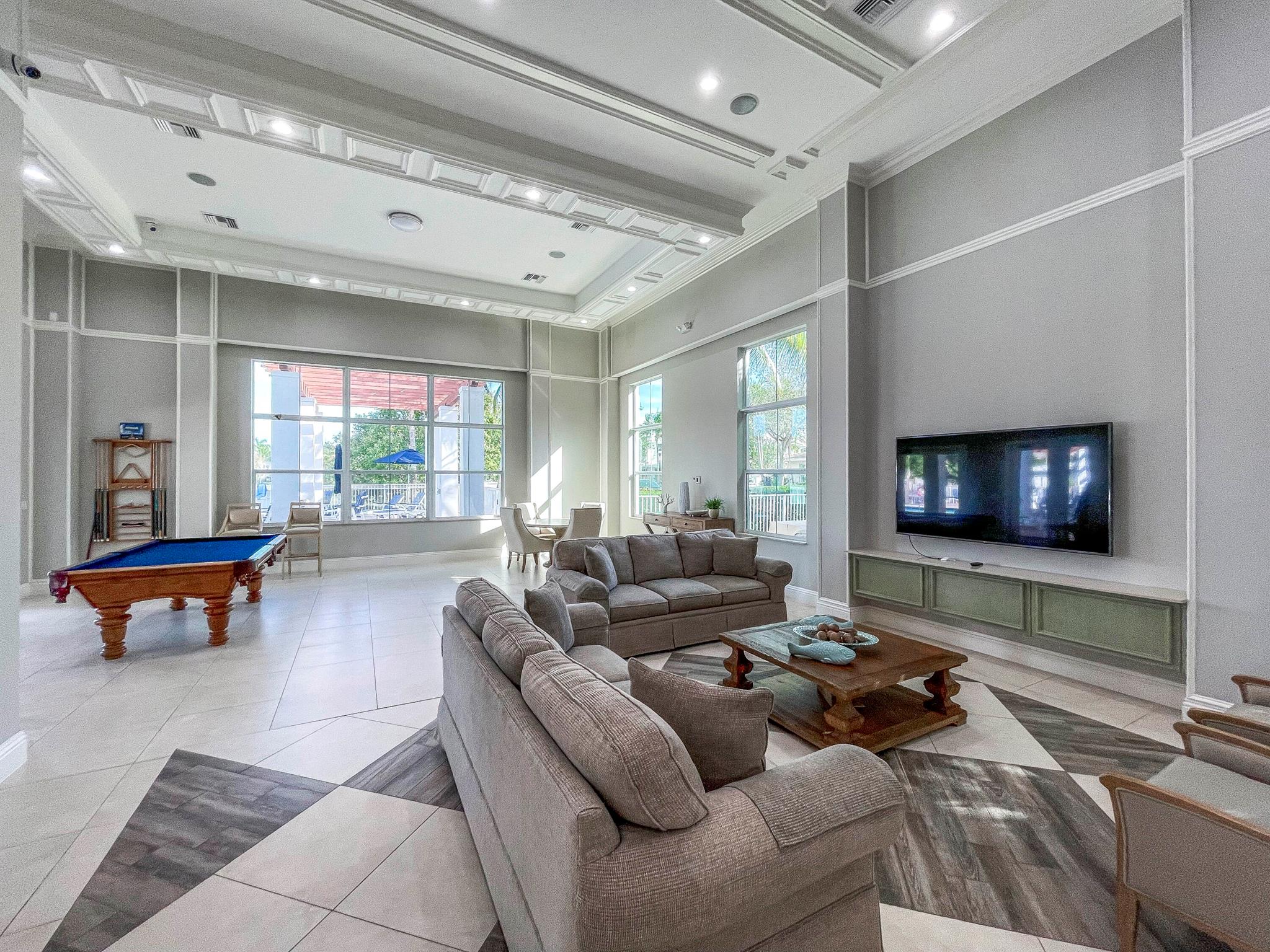 Hampton Cay - Residential