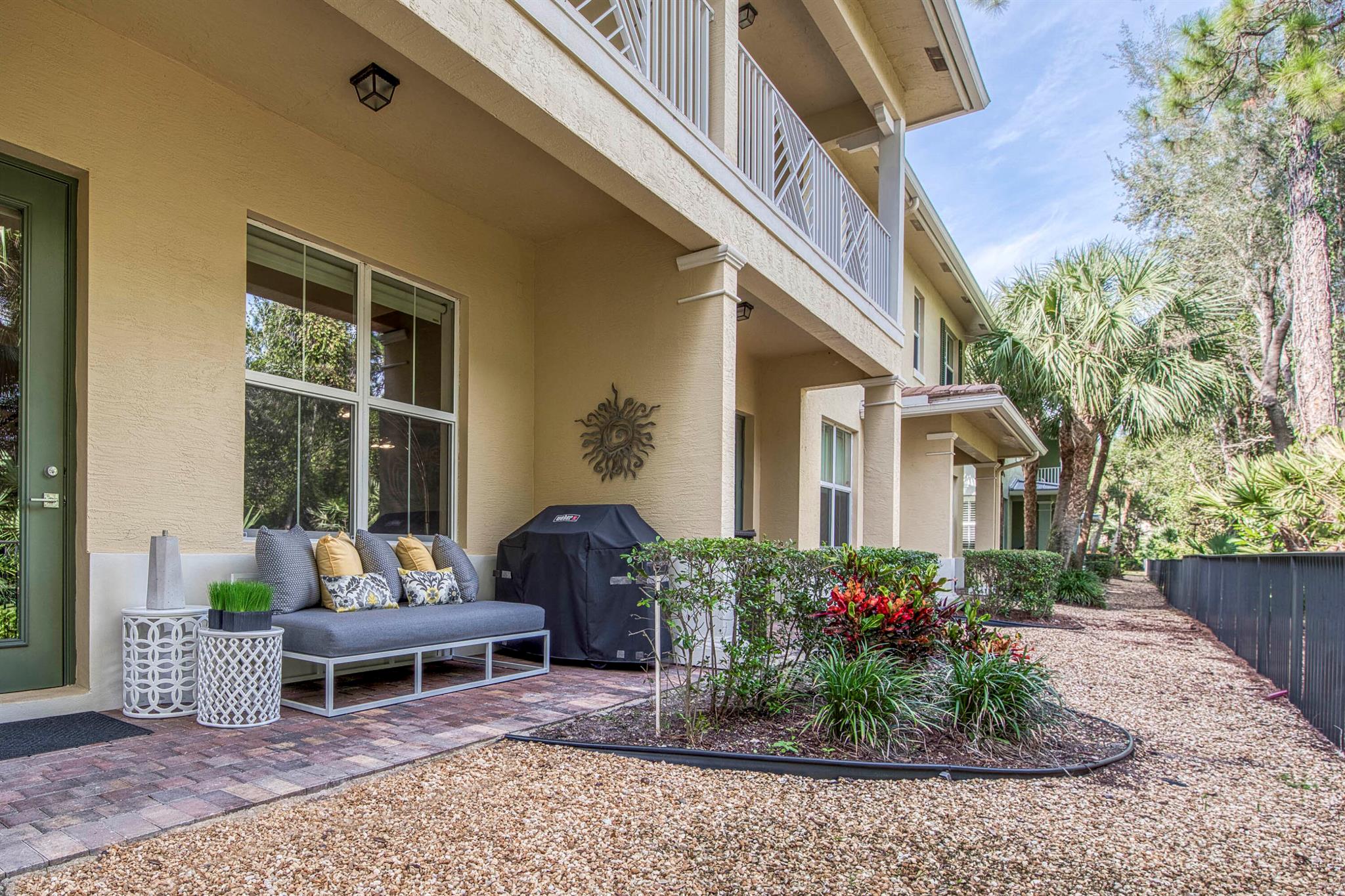 Hampton Cay - Residential