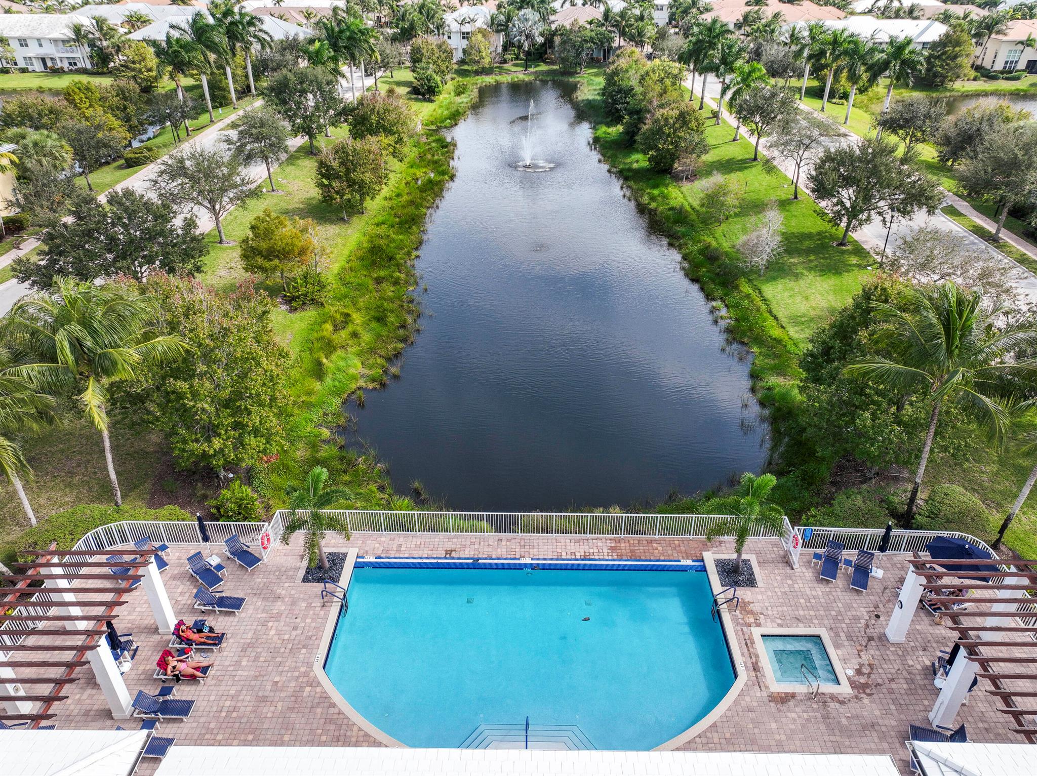 Hampton Cay - Residential