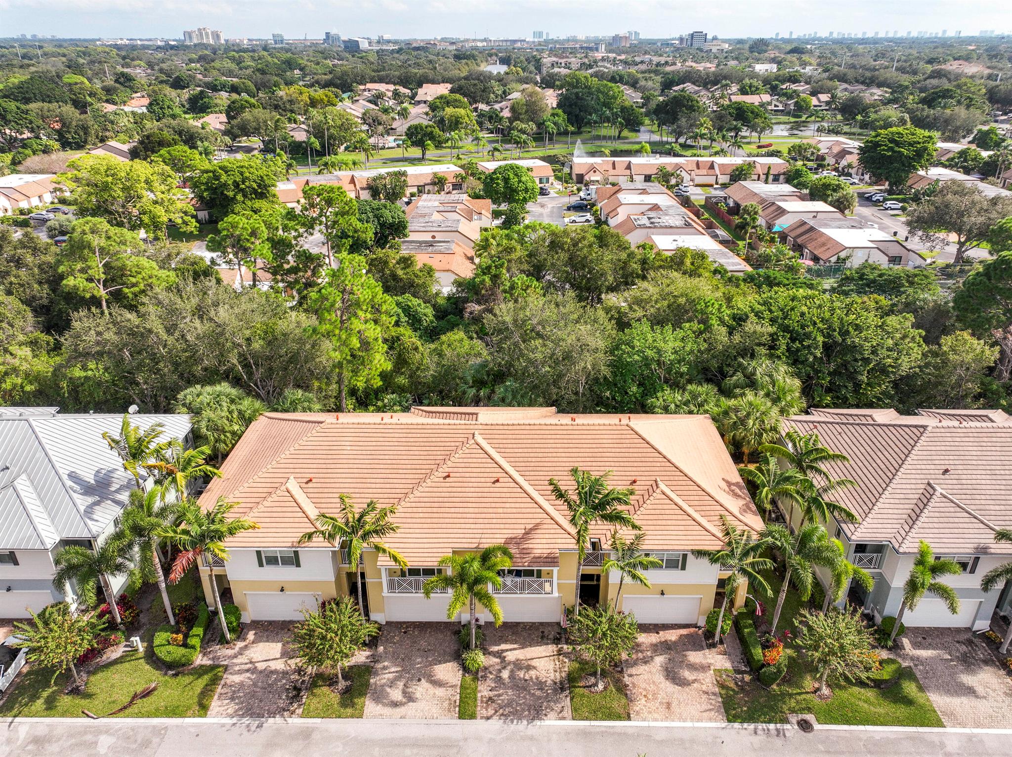 Hampton Cay - Residential