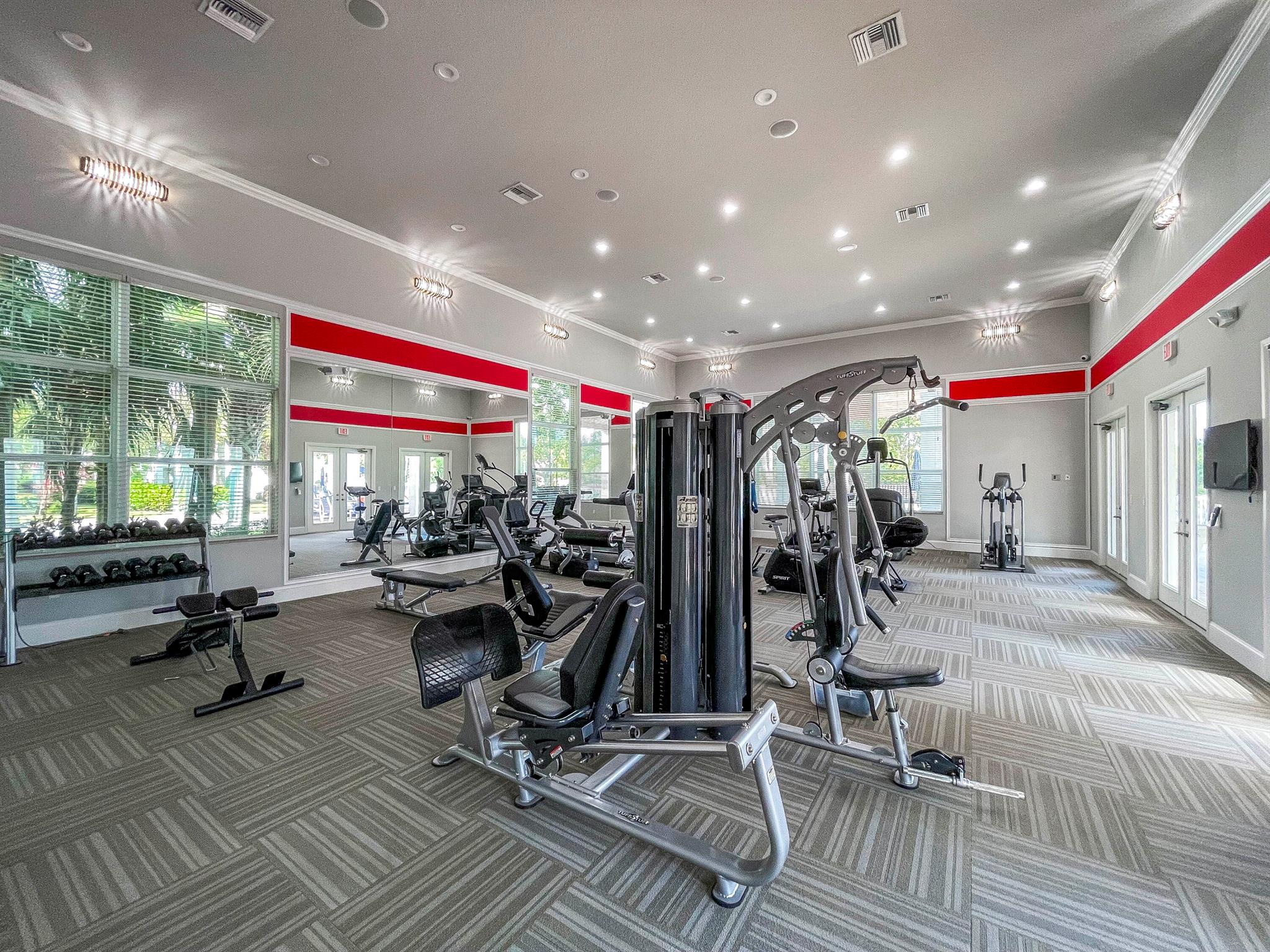 Hampton Cay - Residential