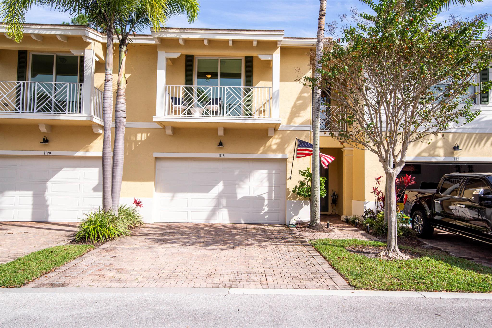 Hampton Cay - Residential