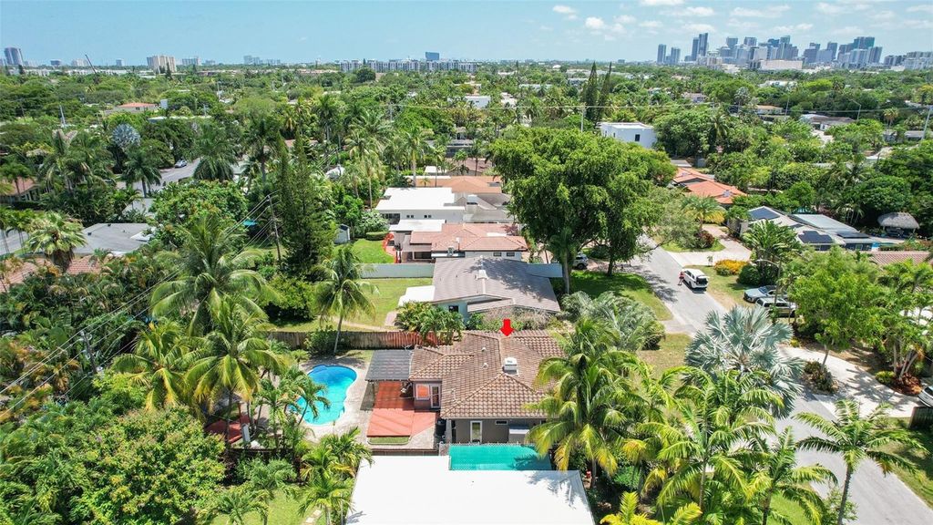 Photo of 1434 NE 16th Avenue, Fort Lauderdale, FL 33304 (MLS # F10501277)