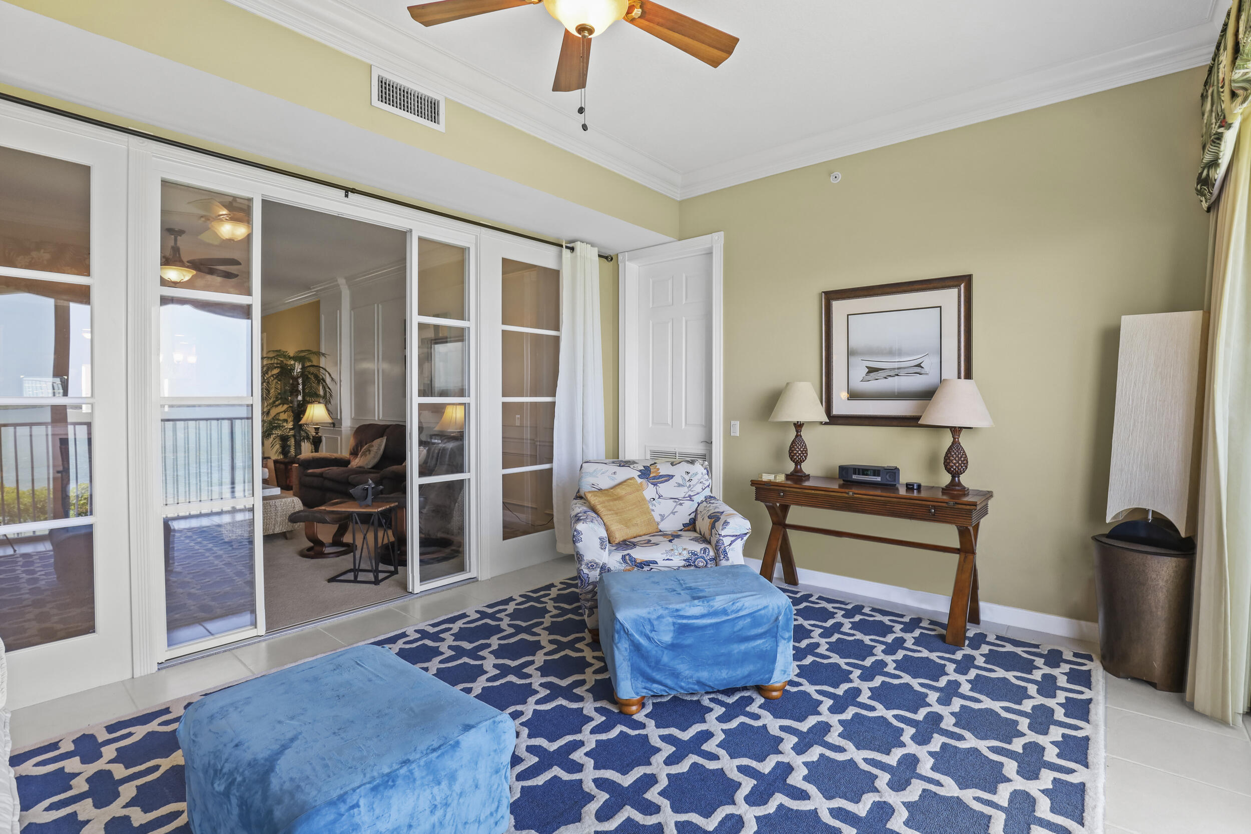 HARBOUR ISLE WEST - Residential