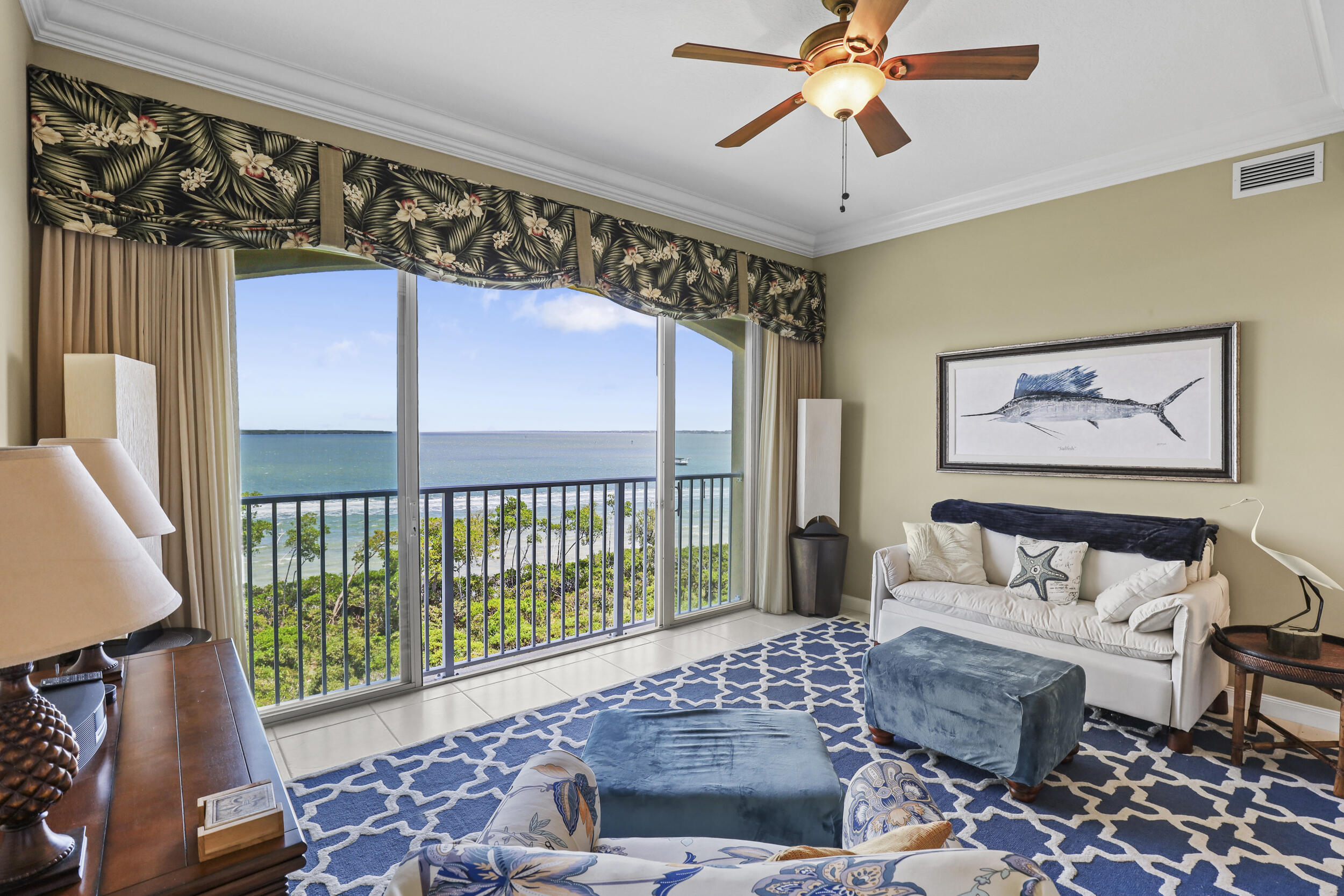 26 Harbour Isle Drive W Ph06