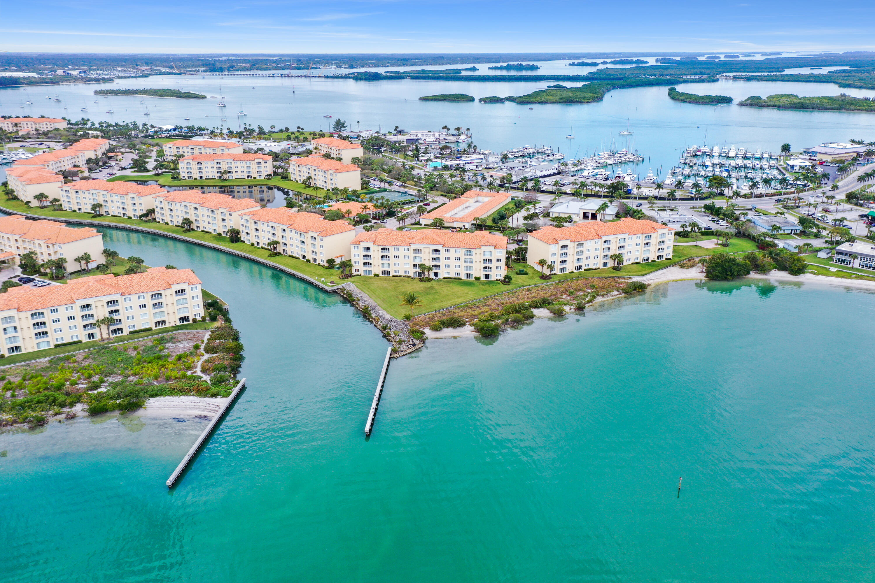 HARBOUR ISLE WEST - Residential