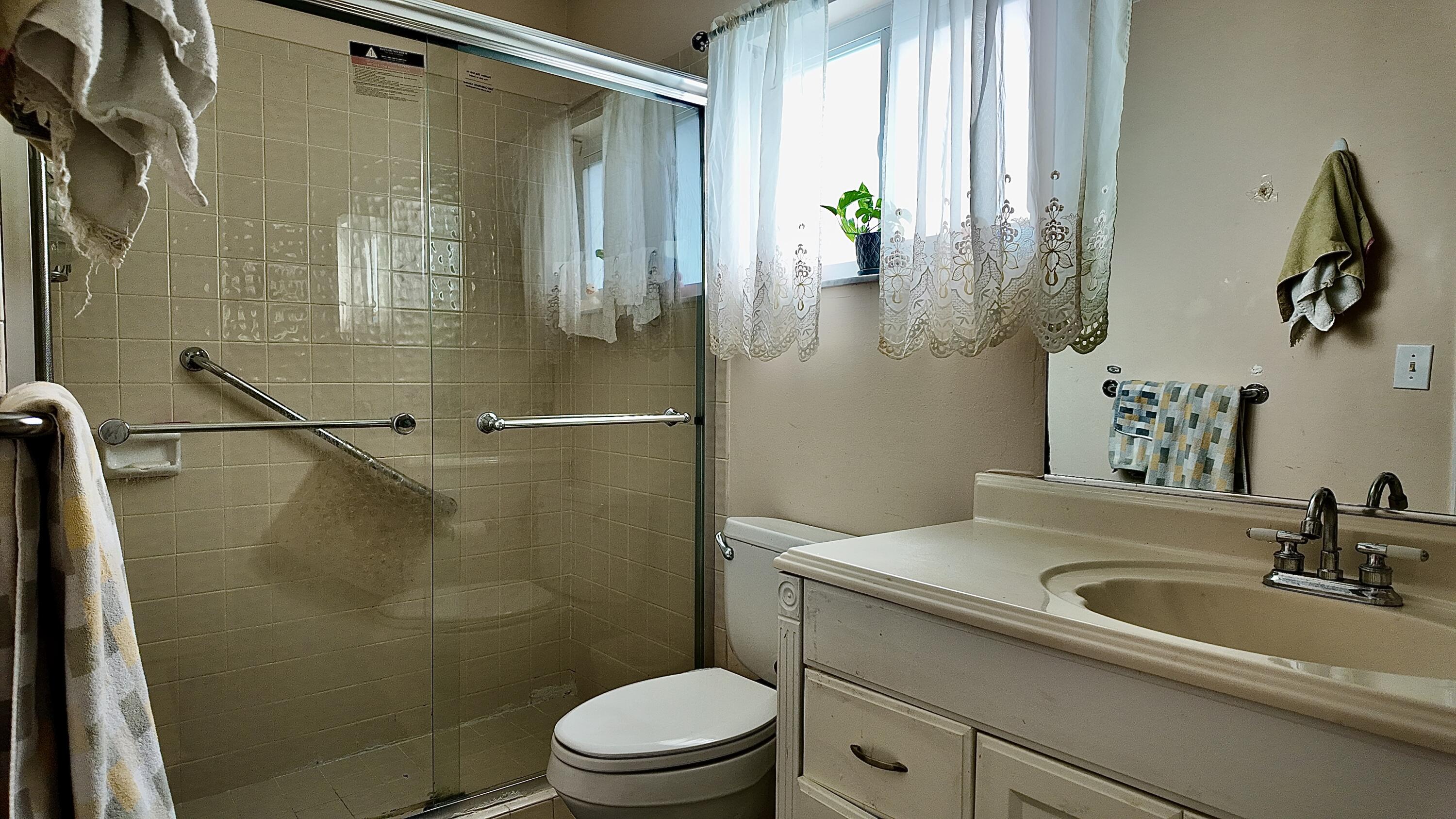 LAUDERDALE WEST CONDO NO IX - Residential