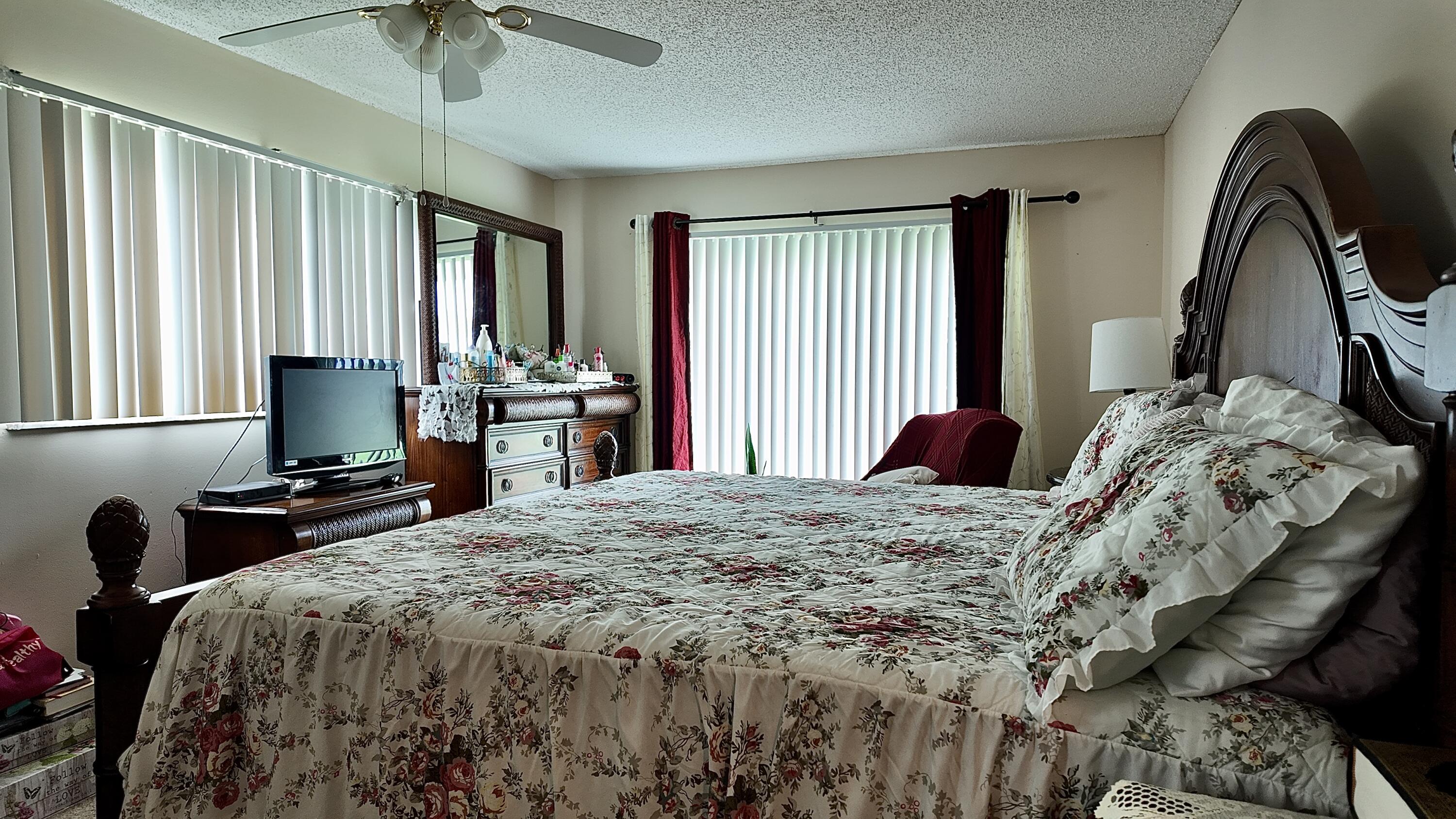 LAUDERDALE WEST CONDO NO IX - Residential