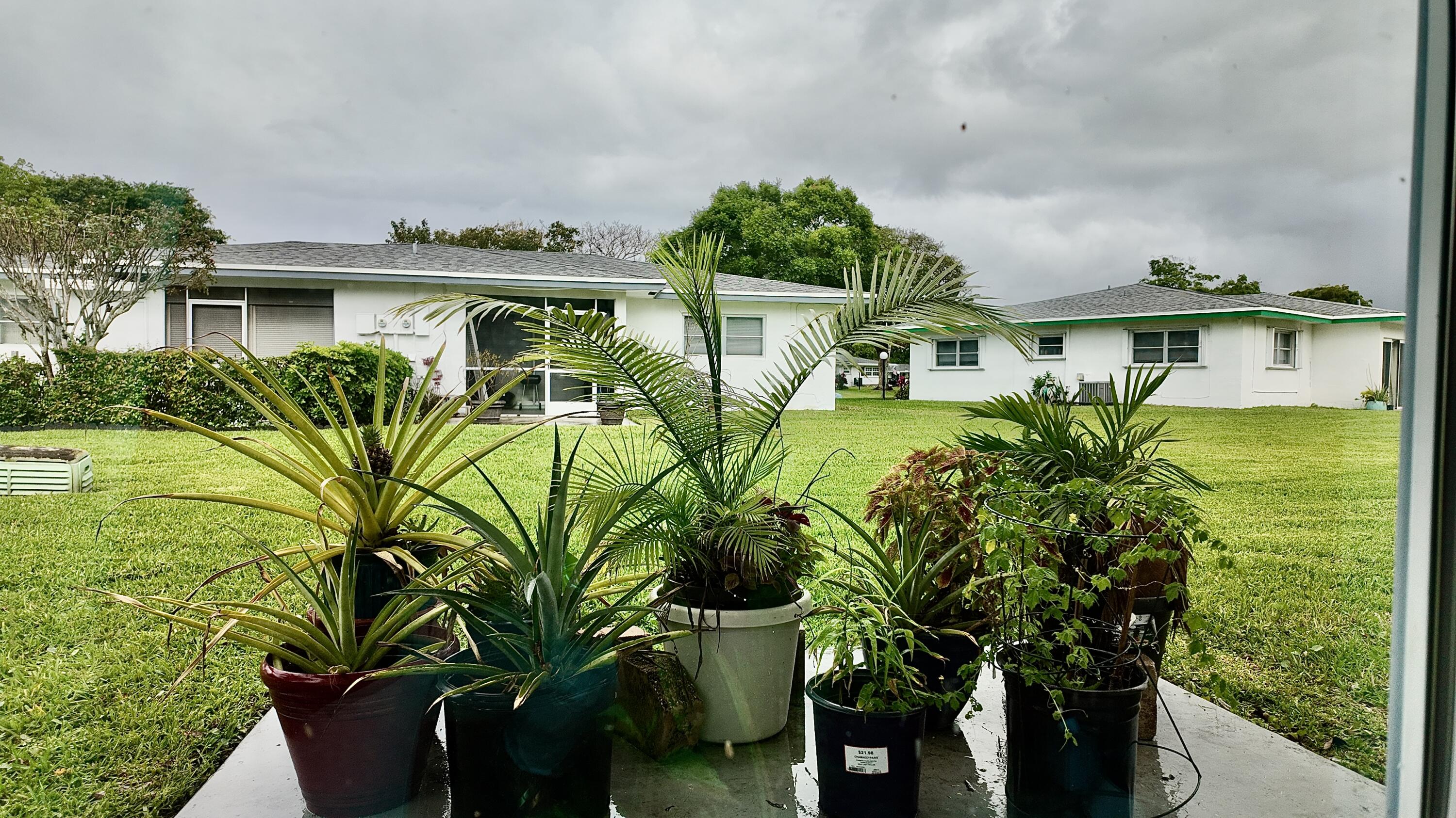 LAUDERDALE WEST CONDO NO IX - Residential