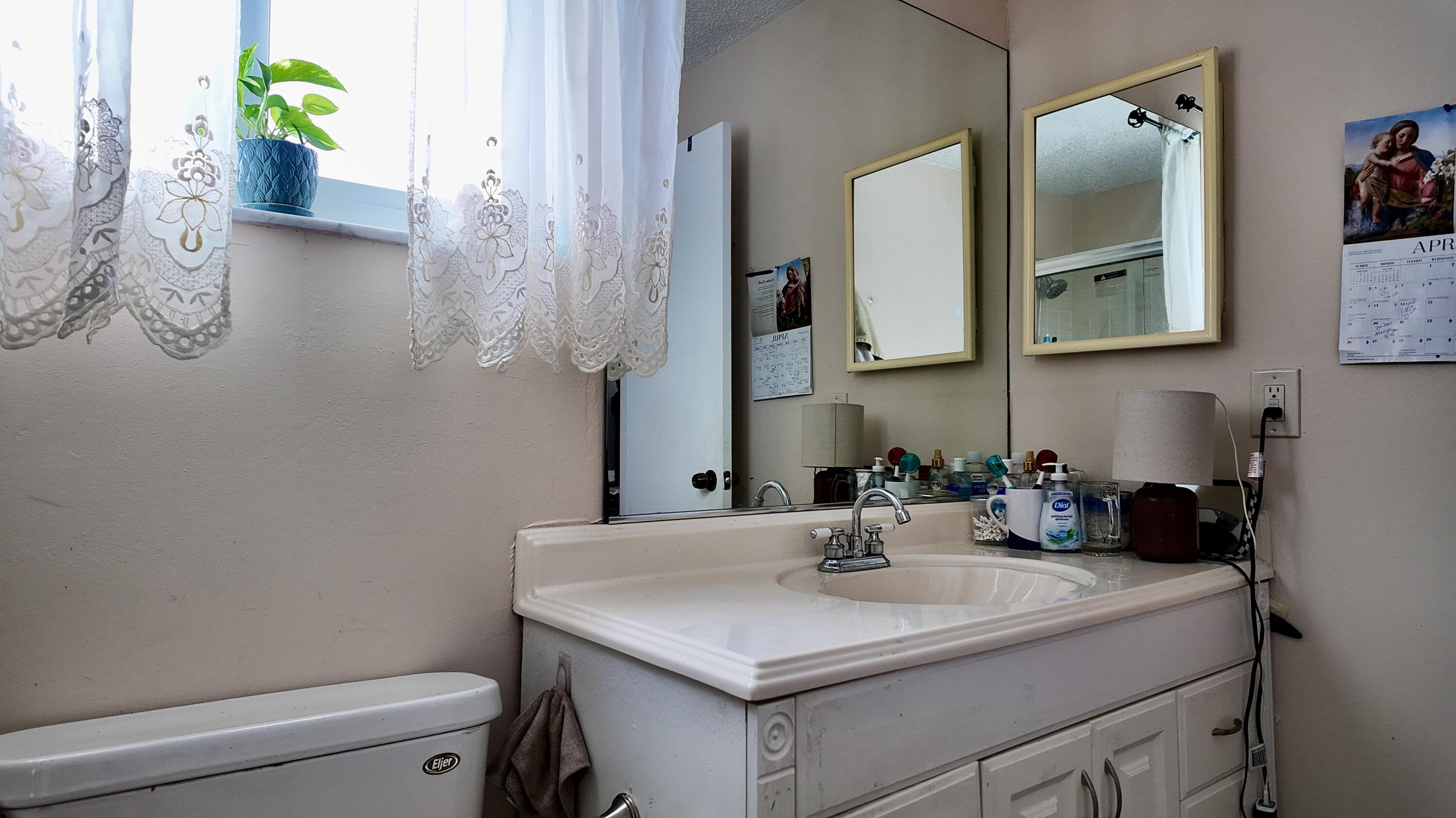 LAUDERDALE WEST CONDO NO IX - Residential