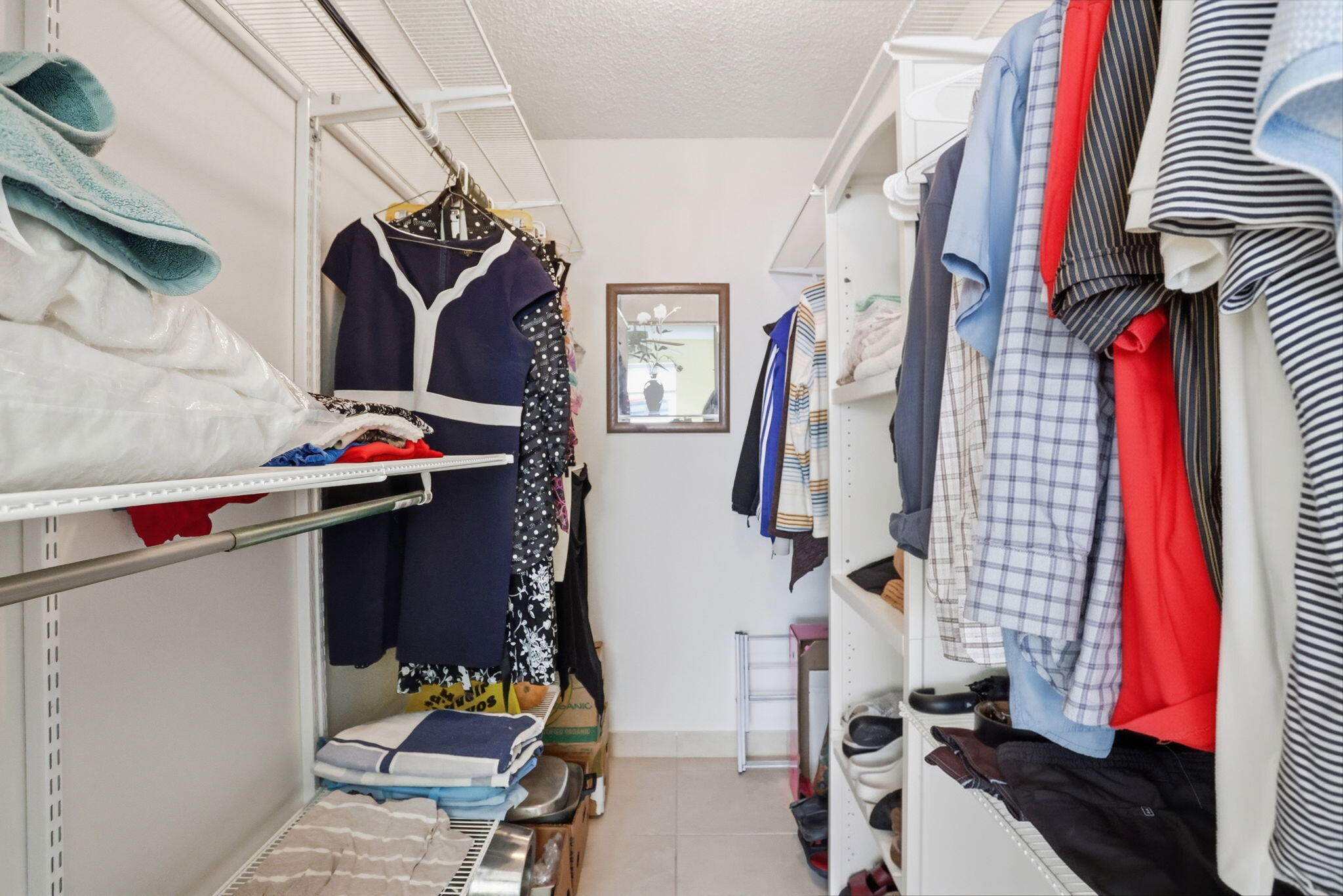 LAKESIDE VILLAGE CONDO 8 - Residential