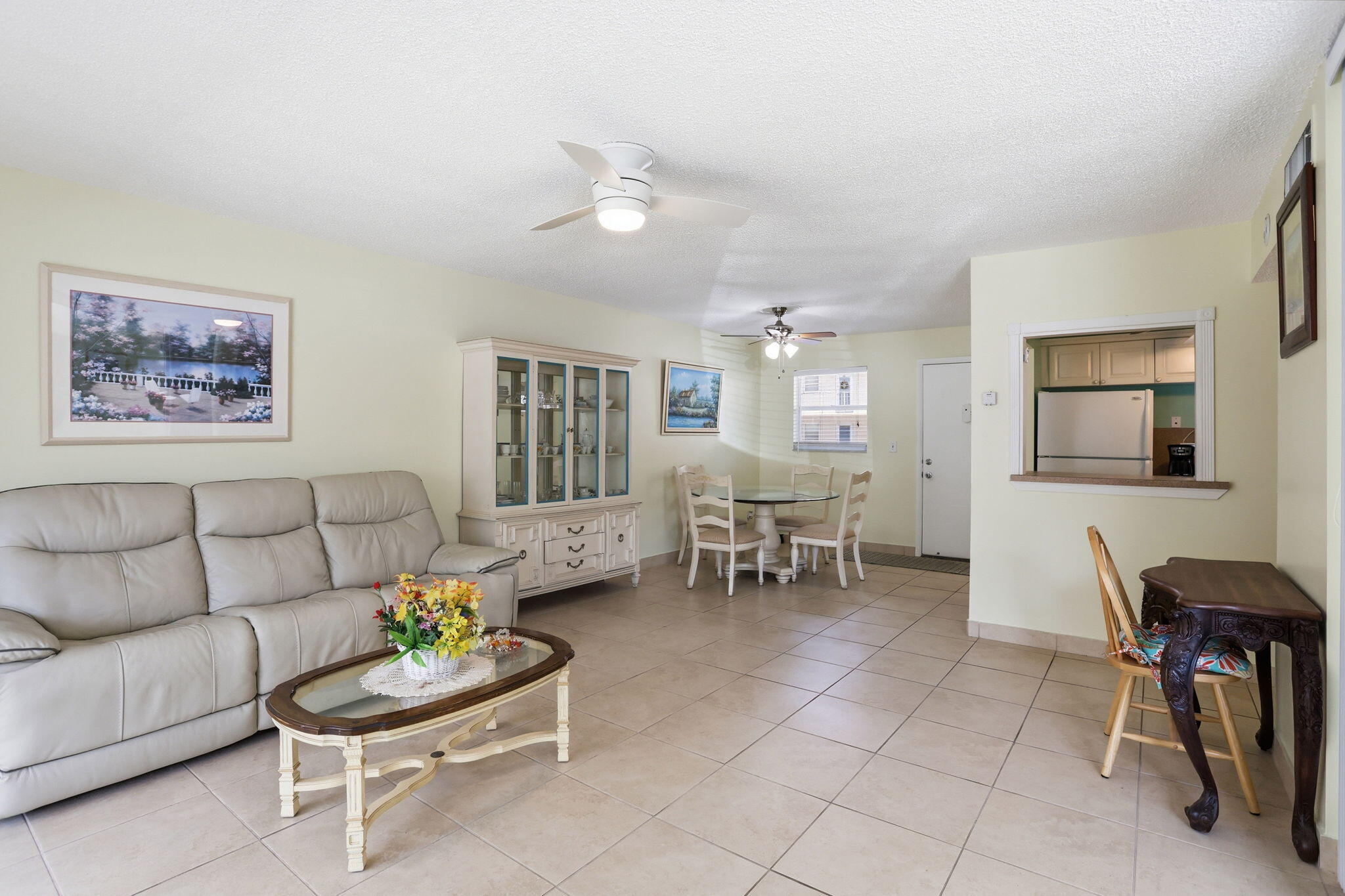 LAKESIDE VILLAGE CONDO 8 - Residential