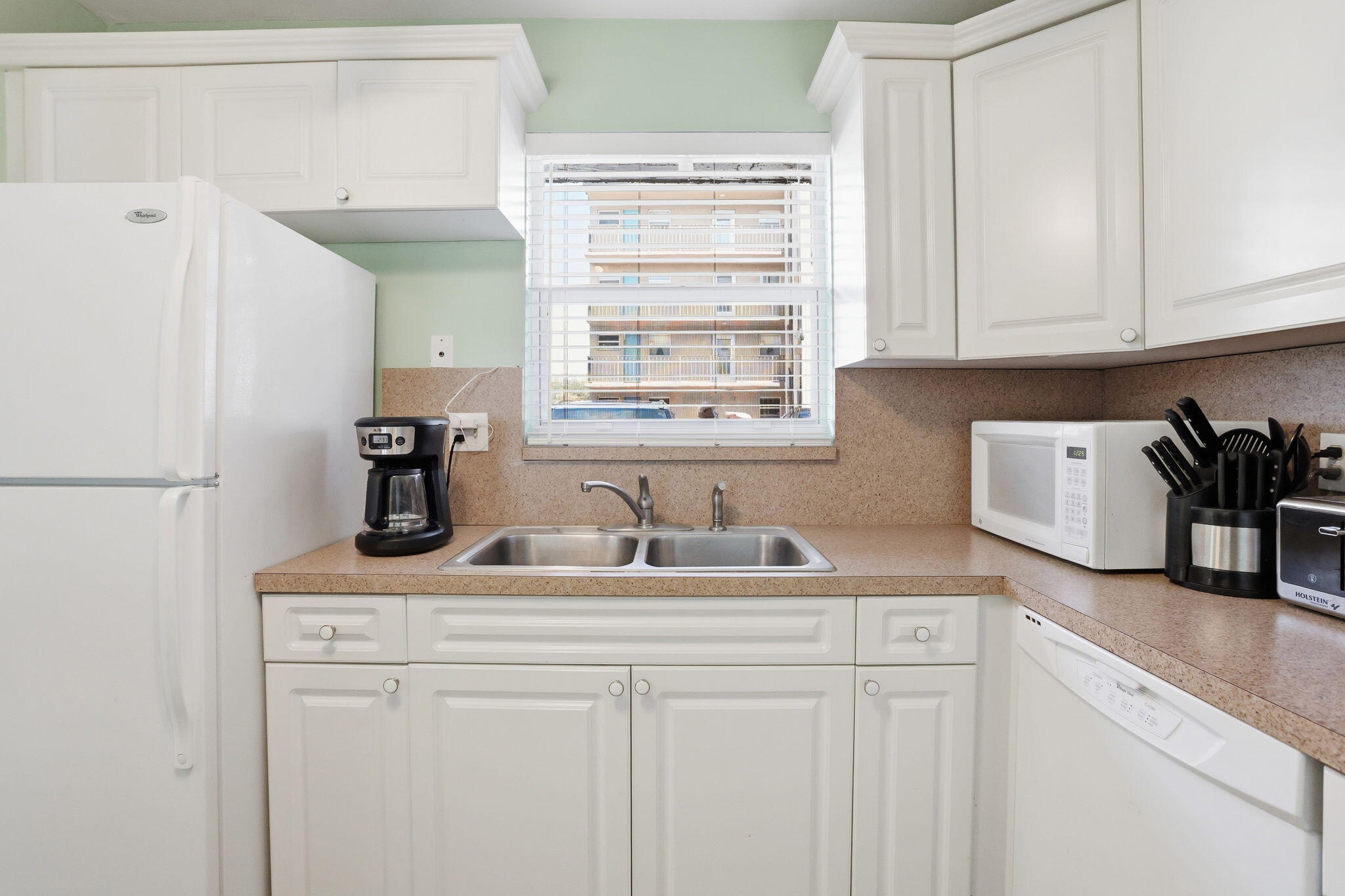 LAKESIDE VILLAGE CONDO 8 - Residential