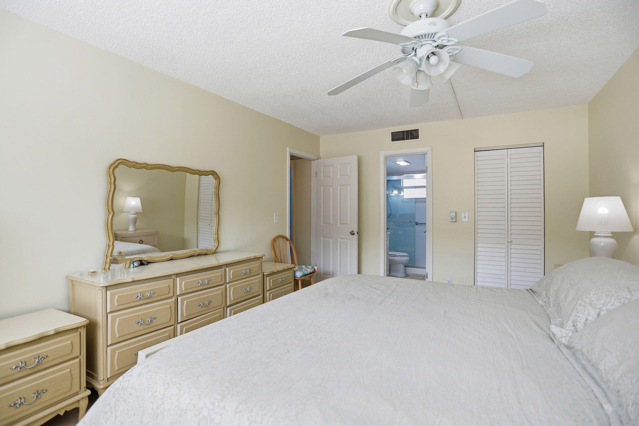 LAKESIDE VILLAGE CONDO 8 - Residential