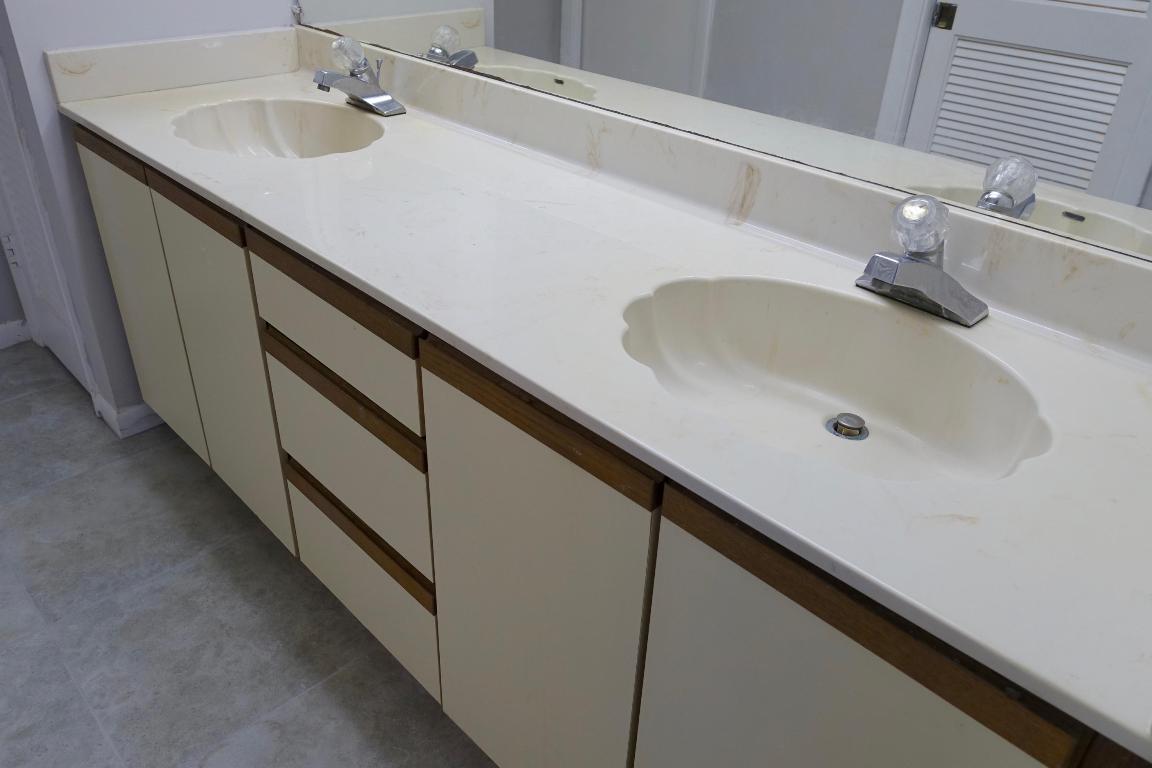 VILLAS AT SUNSET TRACE AT MARTIN DOWNS (AKA MARTIN - Residential Lease