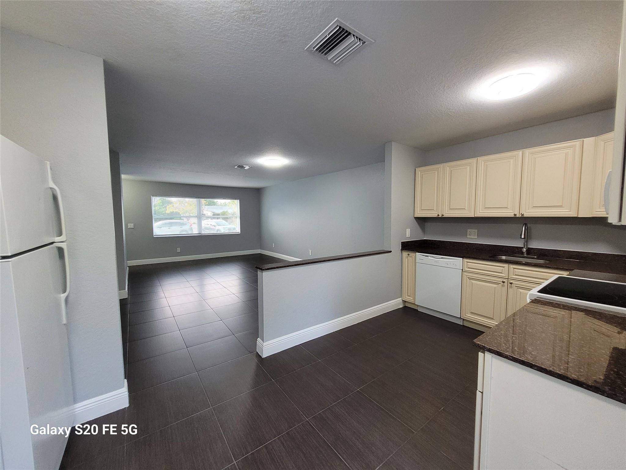 The Windings 70-44 B - Residential Lease