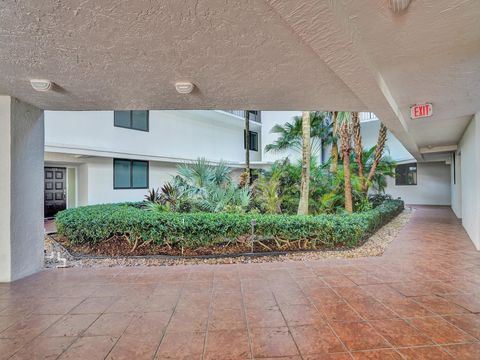 A home in Highland Beach