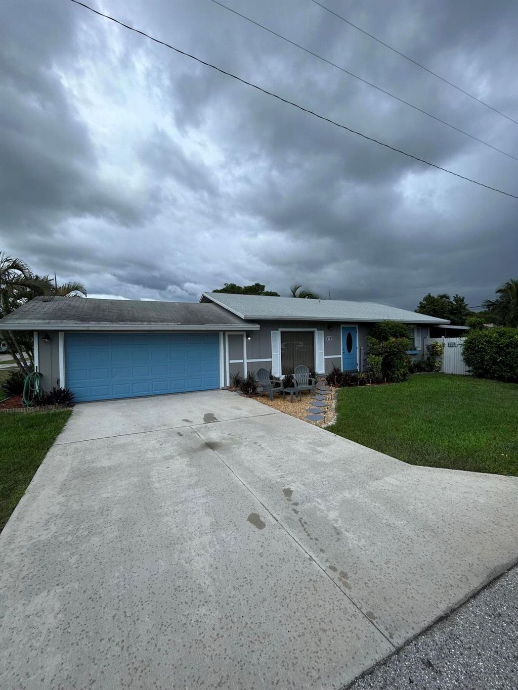 Photo of 119 SW 1st Street, Boynton Beach, FL 33435 (MLS # R10999251)