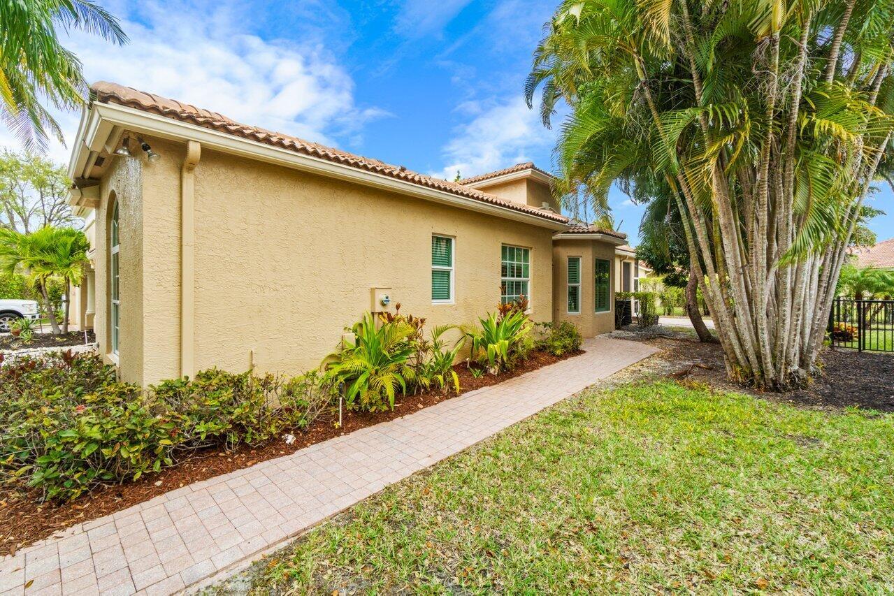 2560 Sandy Cay