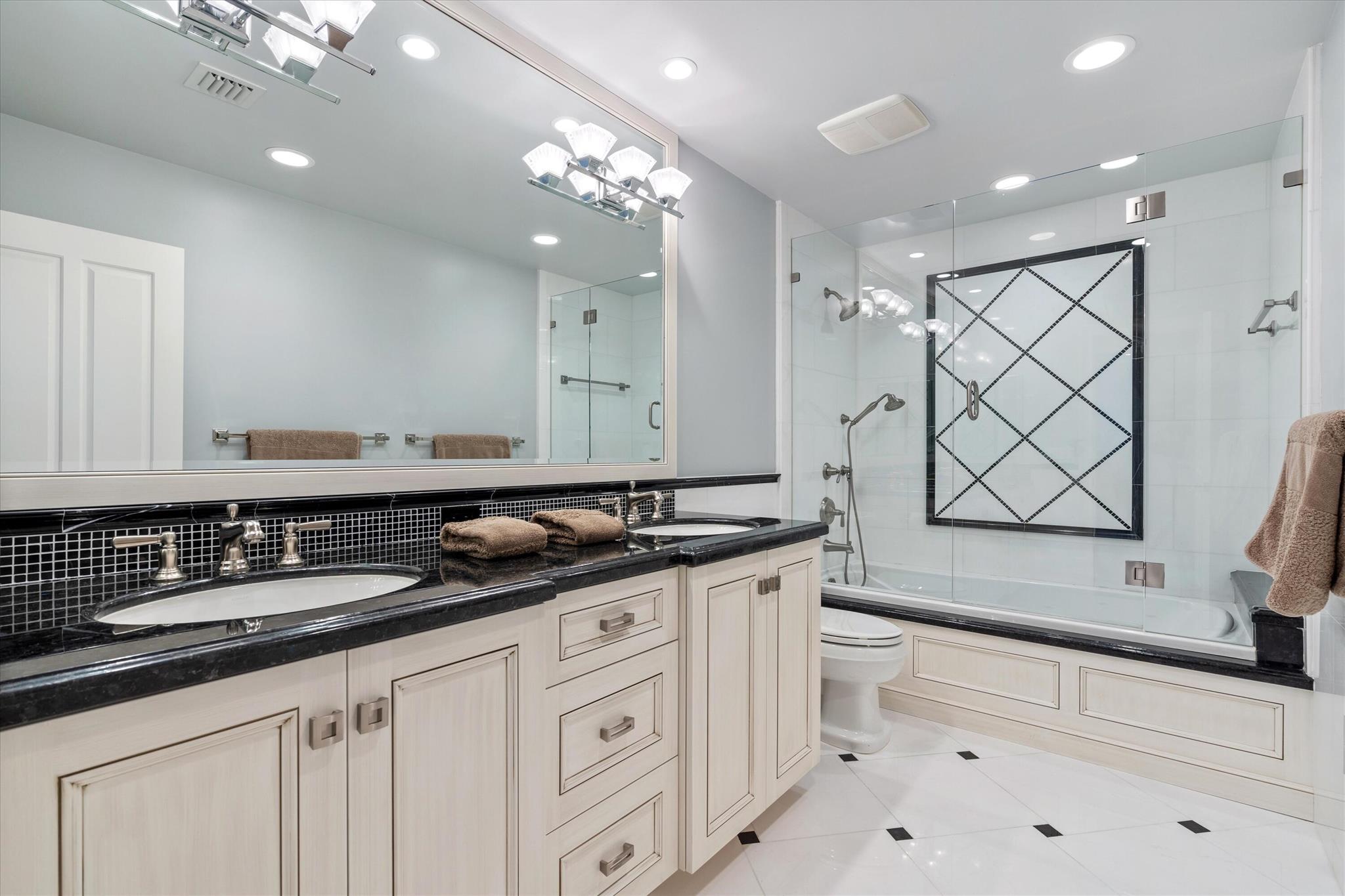 CORAL RIDGE COUNTRY CLUB - Residential