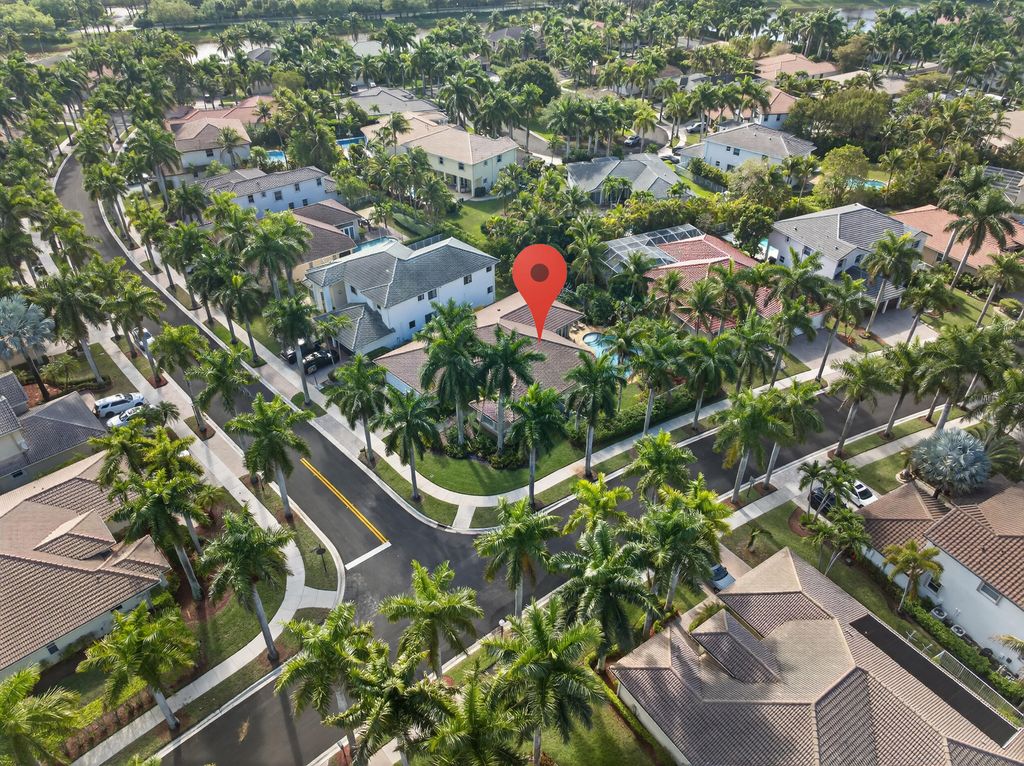Photo of 909 Stillwater Court, Weston, FL 33327 (MLS # B26003930)