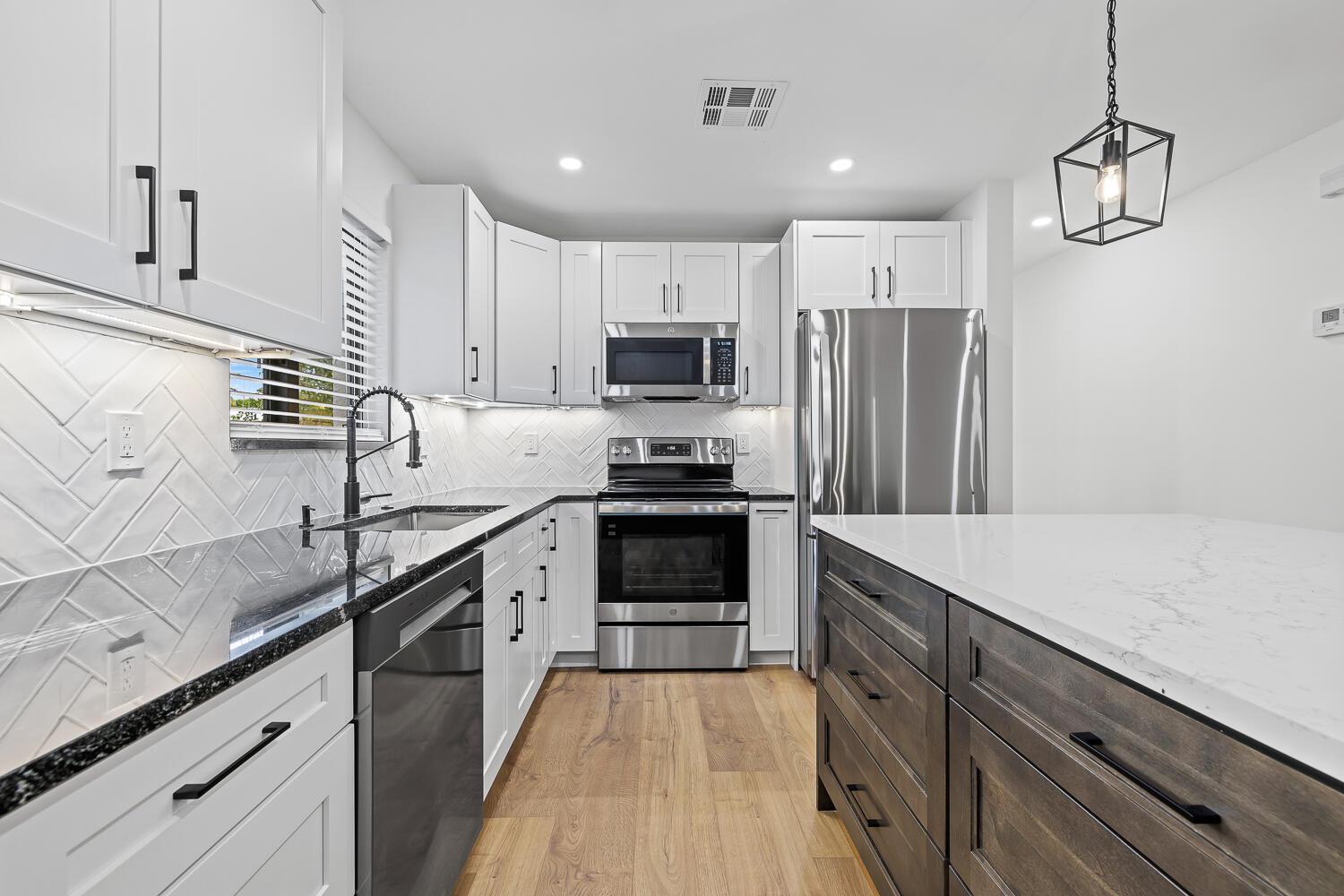 SEACREST ESTATES - Residential