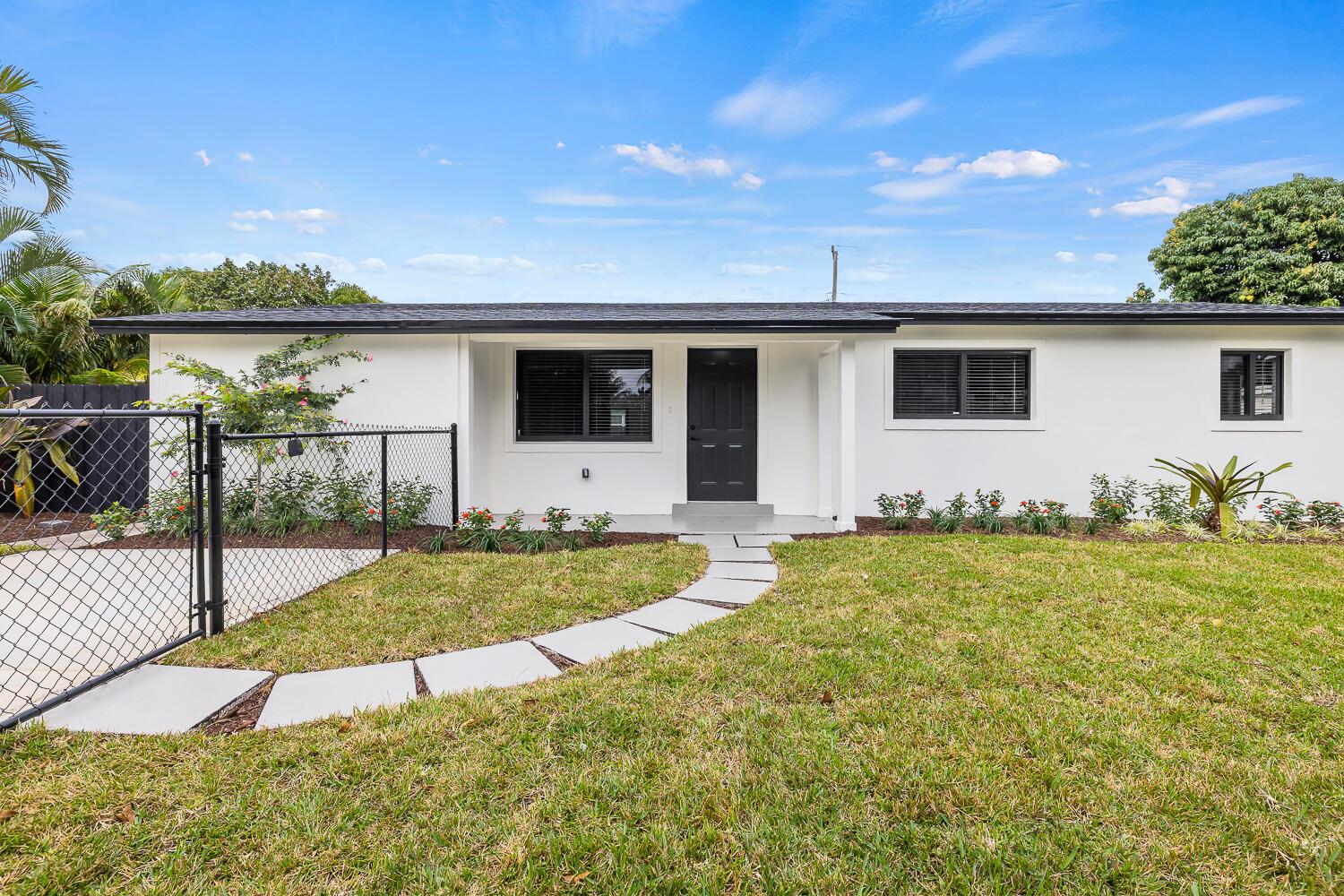 SEACREST ESTATES - Residential