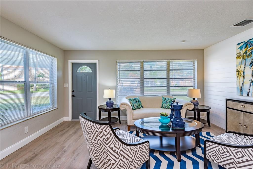 FLORESTA ESTATES - Residential